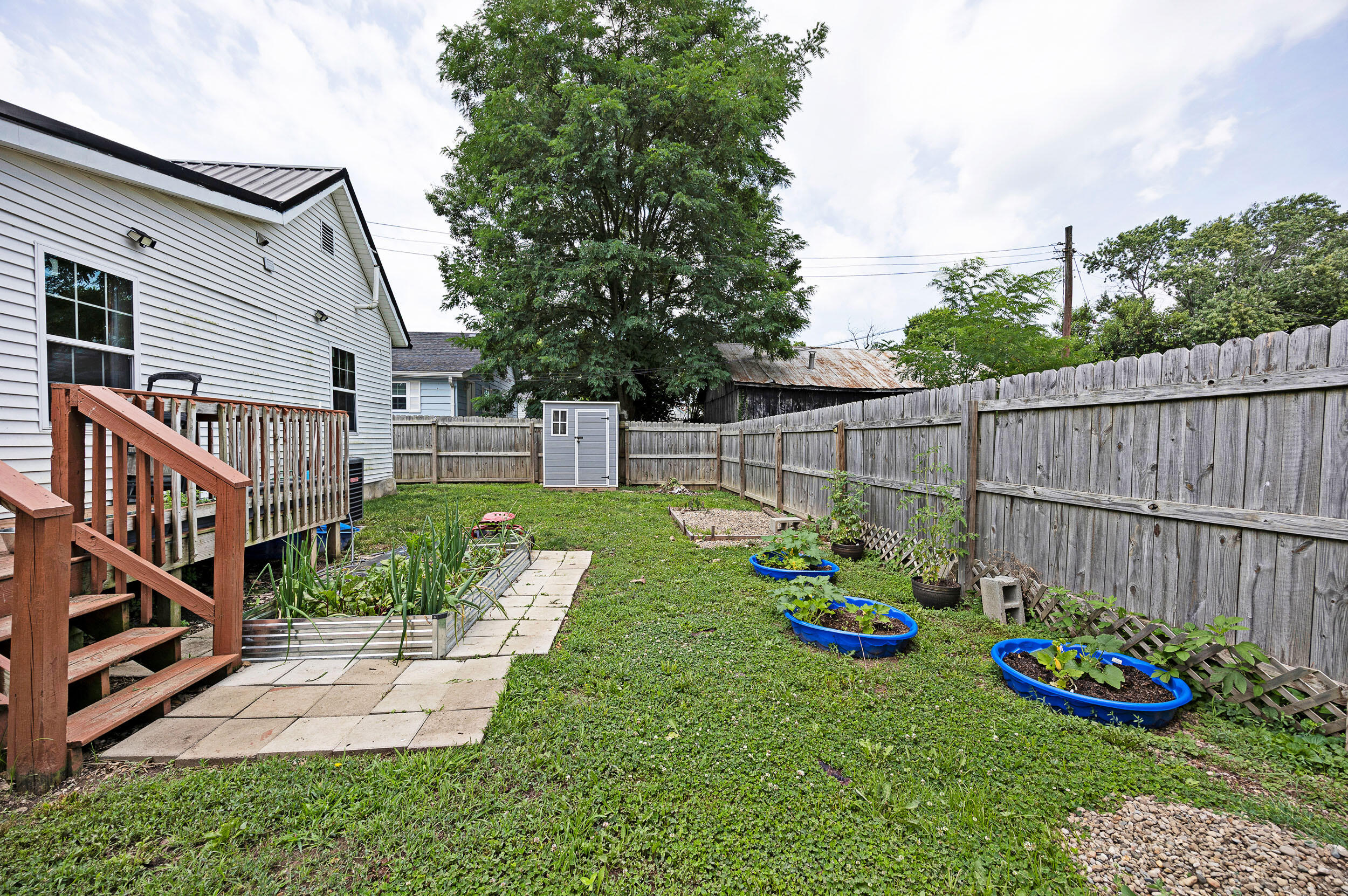 323 E Office Street Property Photo 4