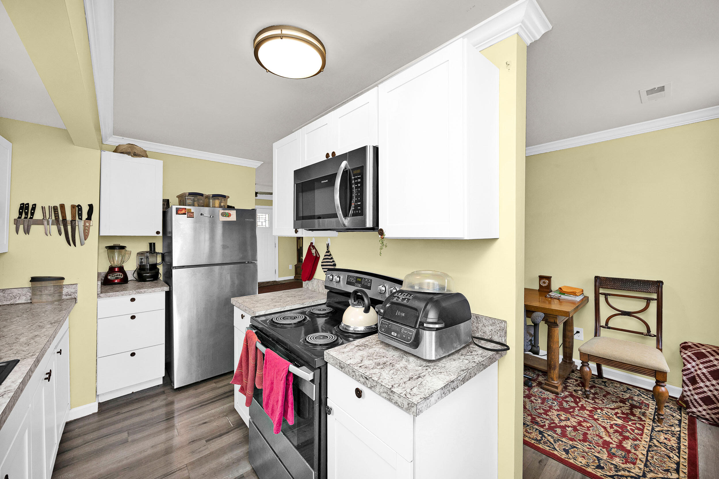 323 E Office Street Property Photo 12
