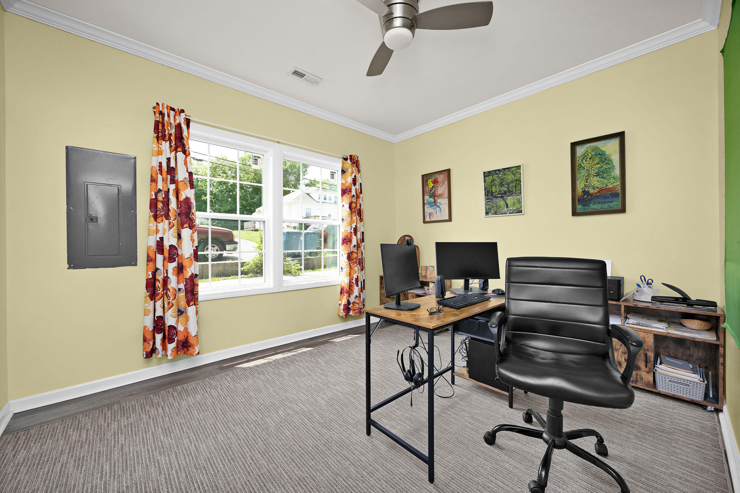 323 E Office Street Property Photo 21
