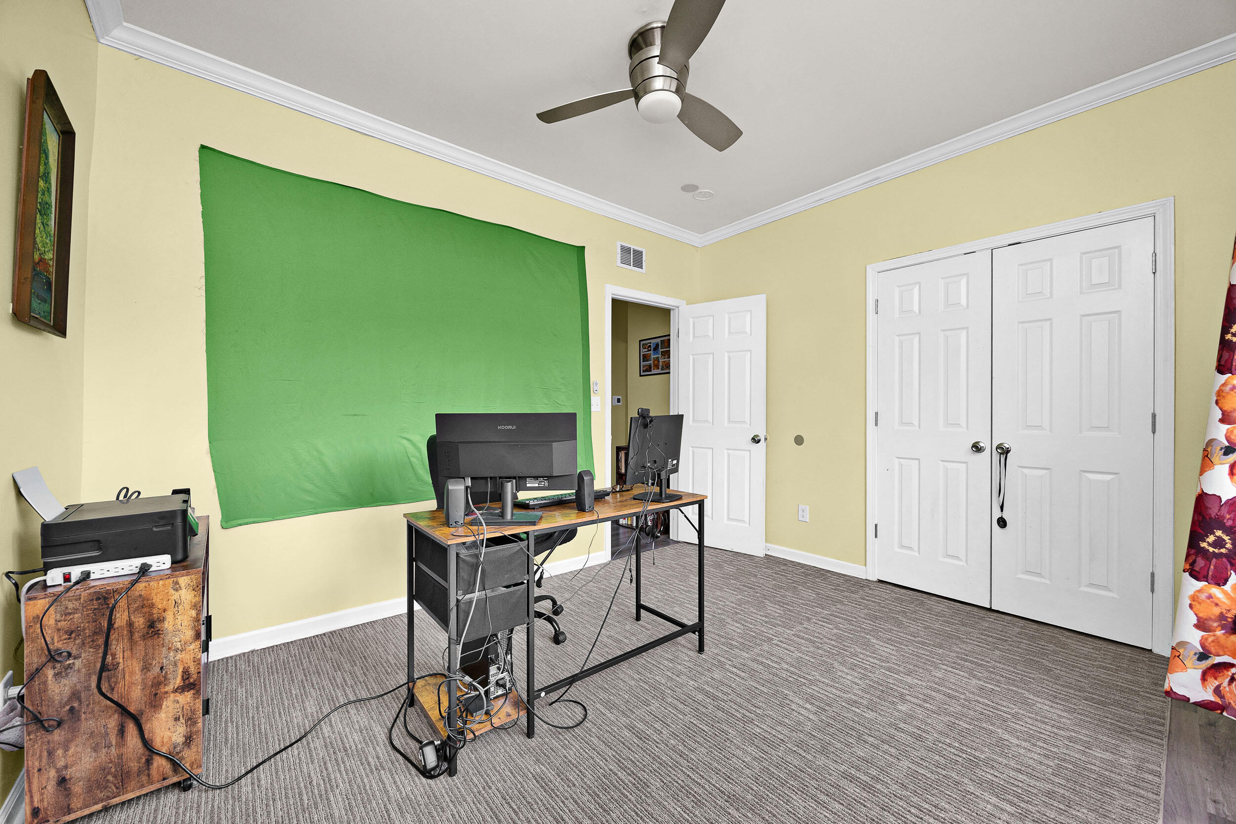 323 E Office Street Property Photo 22