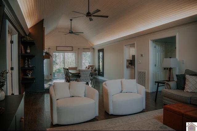220 Valiant Drive Property Photo 24