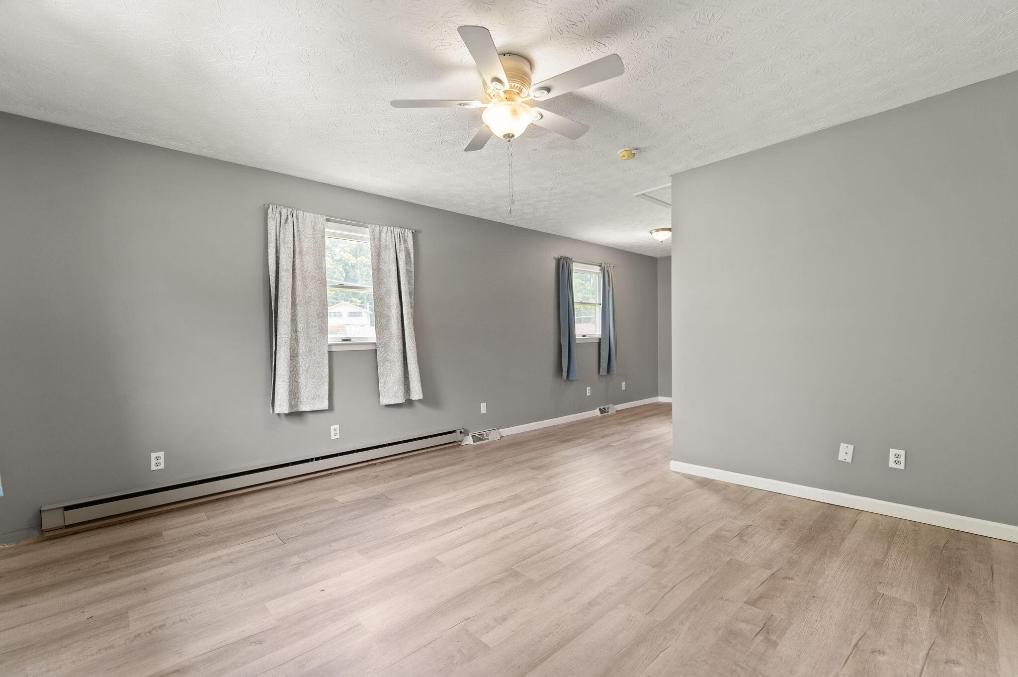 697 Oaklawn Circle Property Photo 28