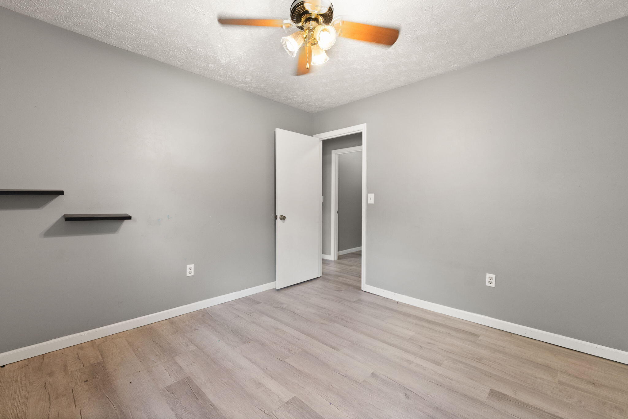 697 Oaklawn Circle Property Photo 35