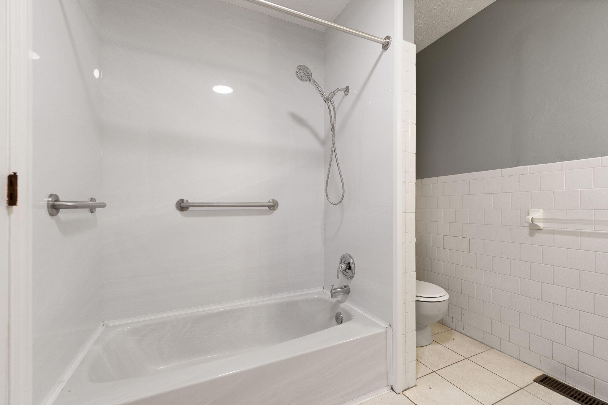 697 Oaklawn Circle Property Photo 39