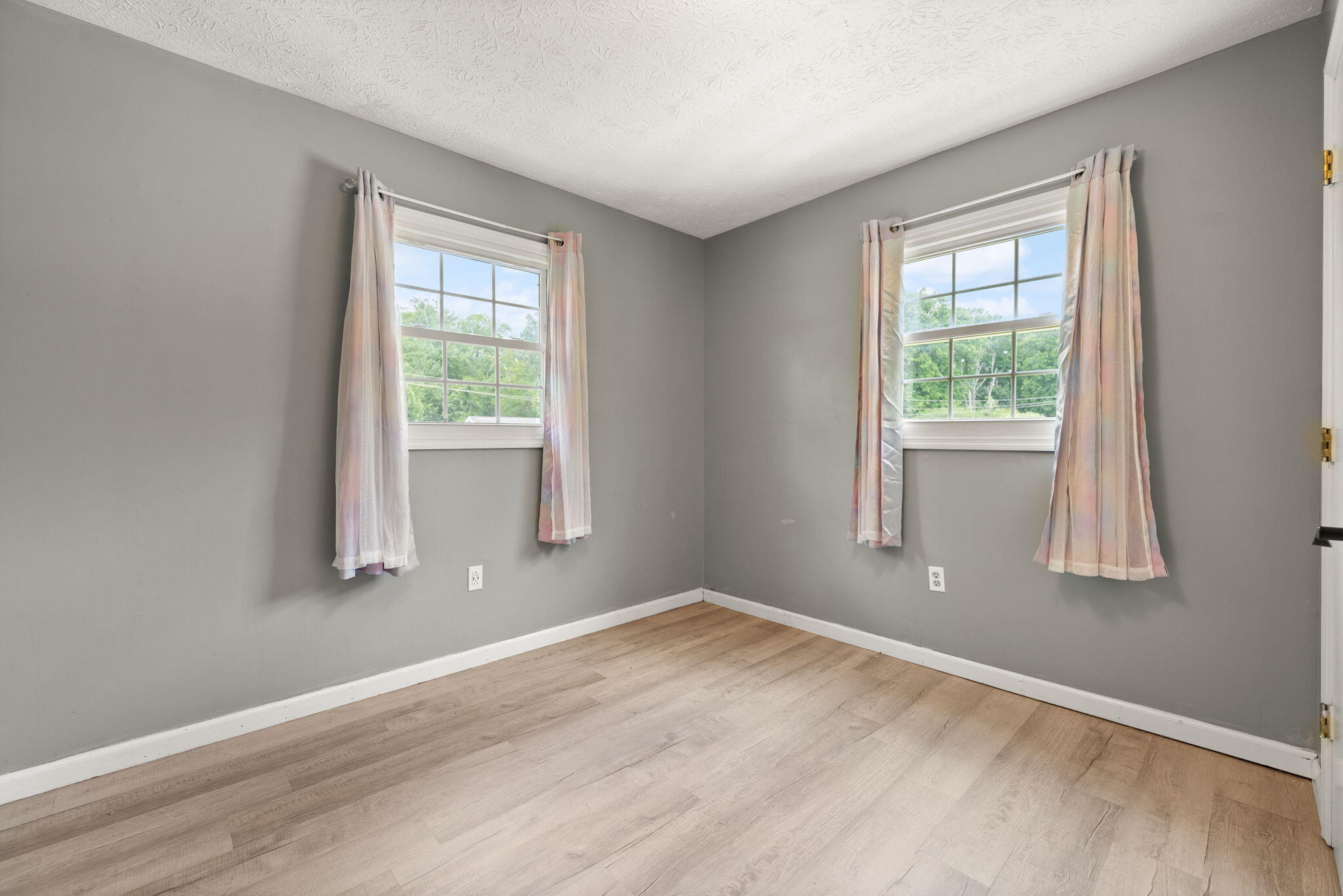 697 Oaklawn Circle Property Photo 40
