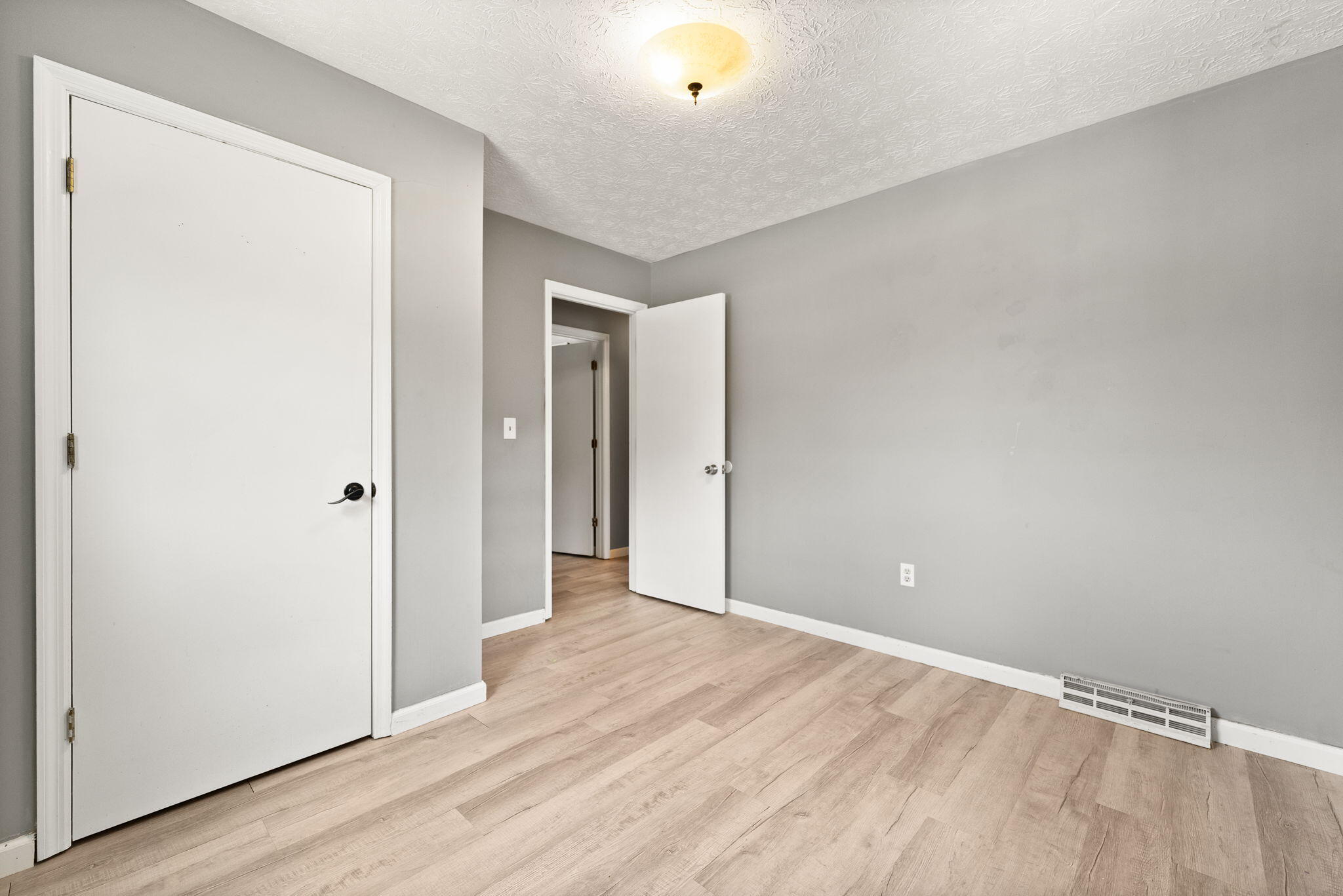 697 Oaklawn Circle Property Photo 42