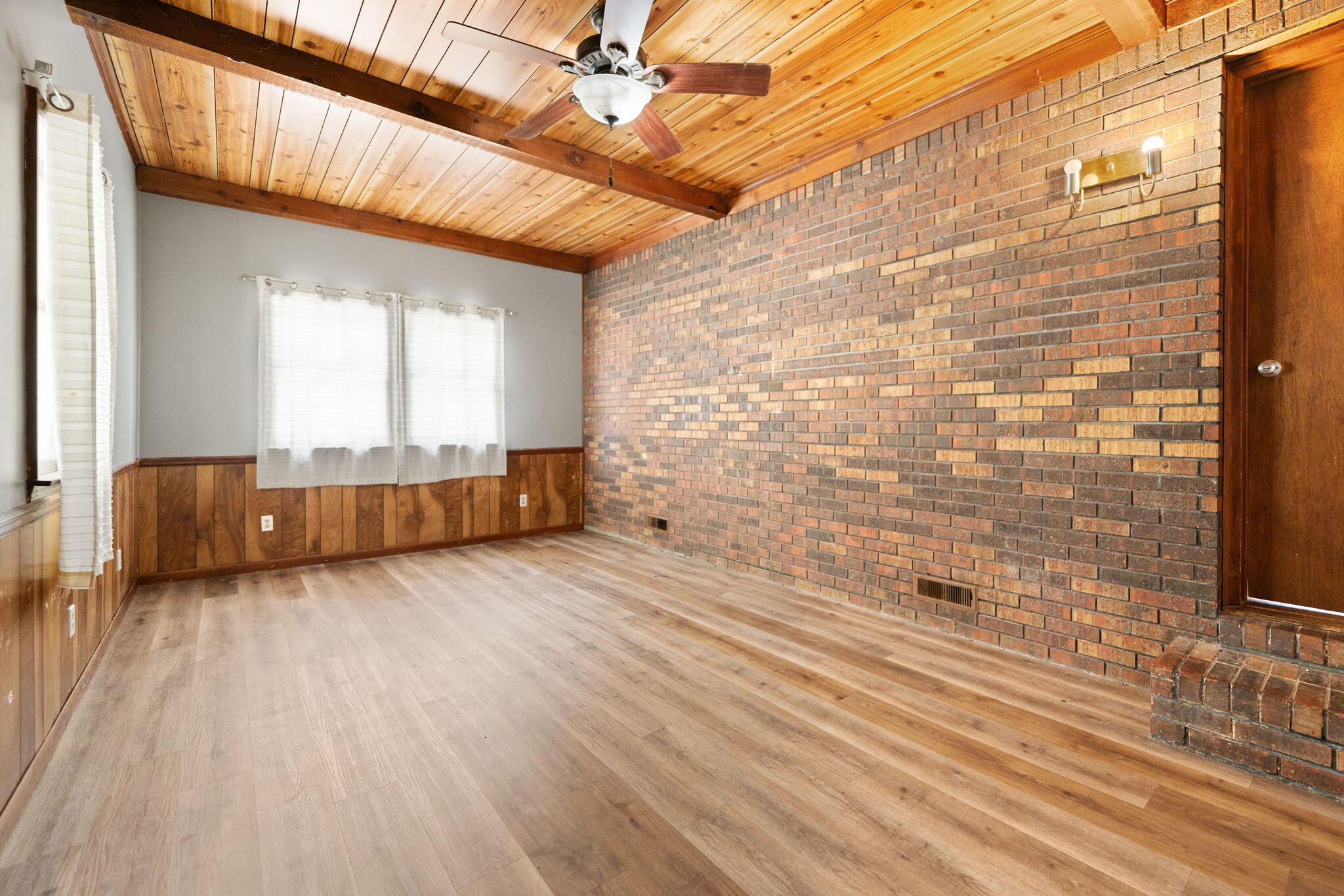 697 Oaklawn Circle Property Photo 46