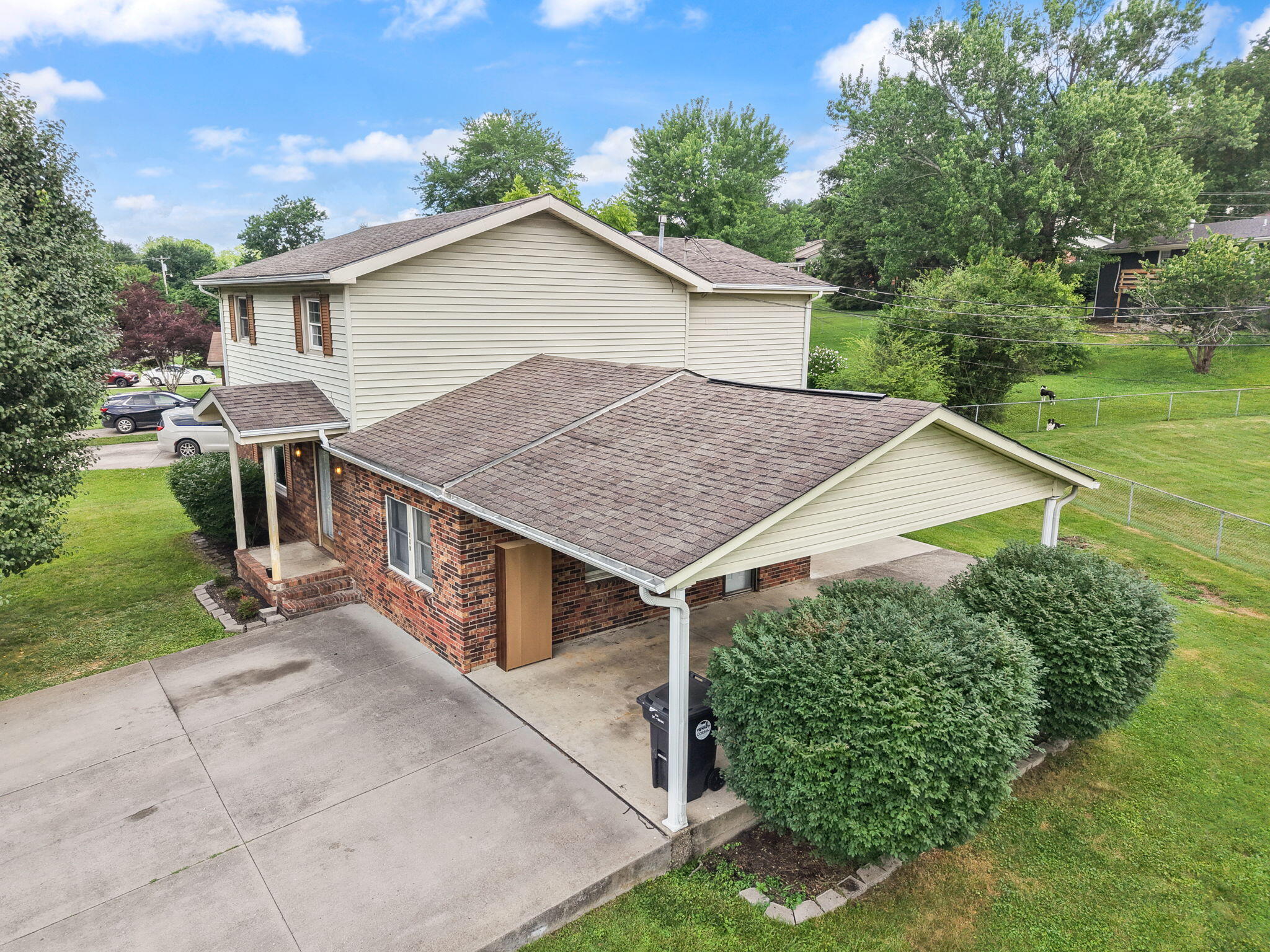 697 Oaklawn Circle Property Photo 48
