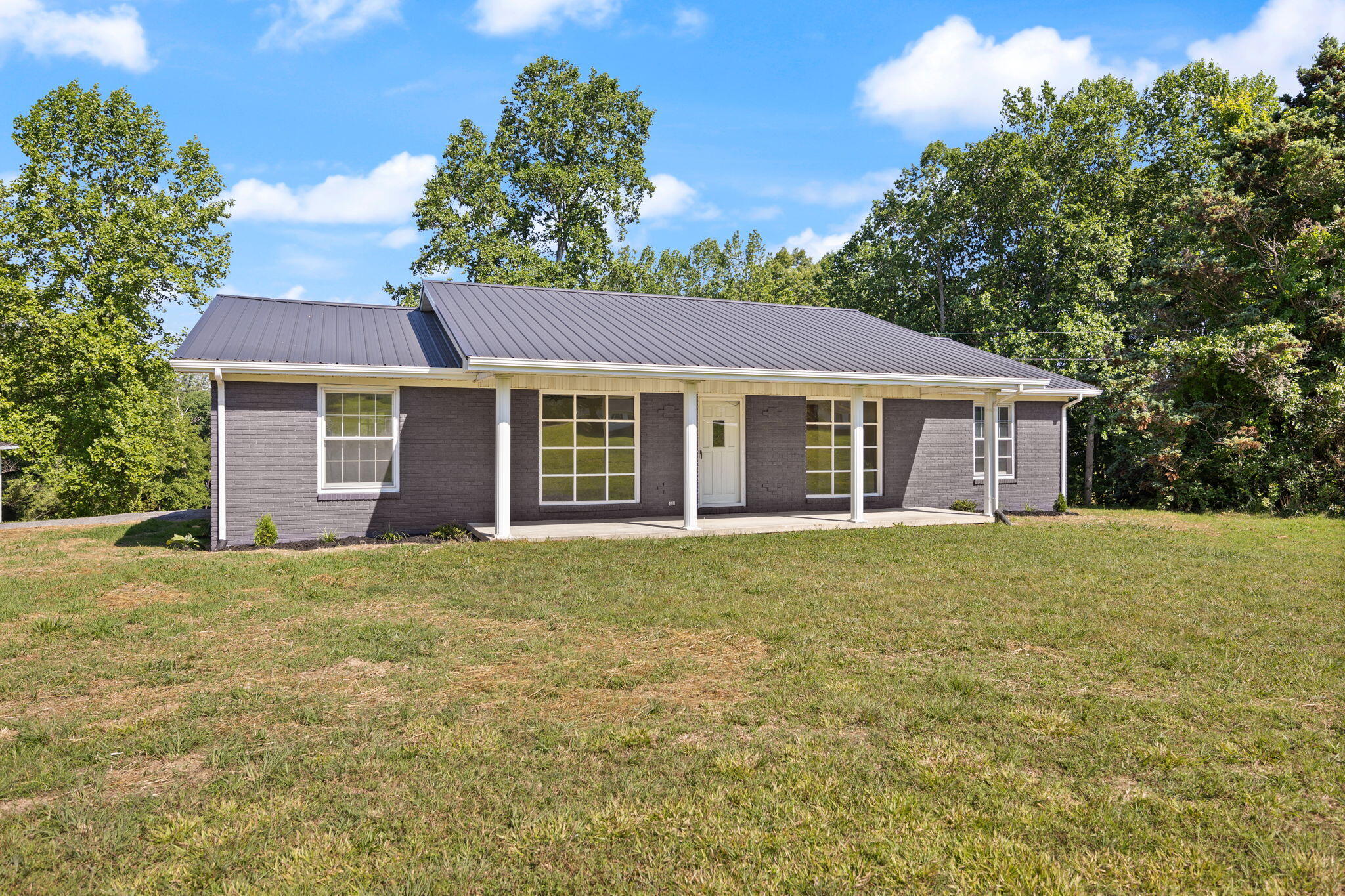 288 Jones Drive Property Photo 2
