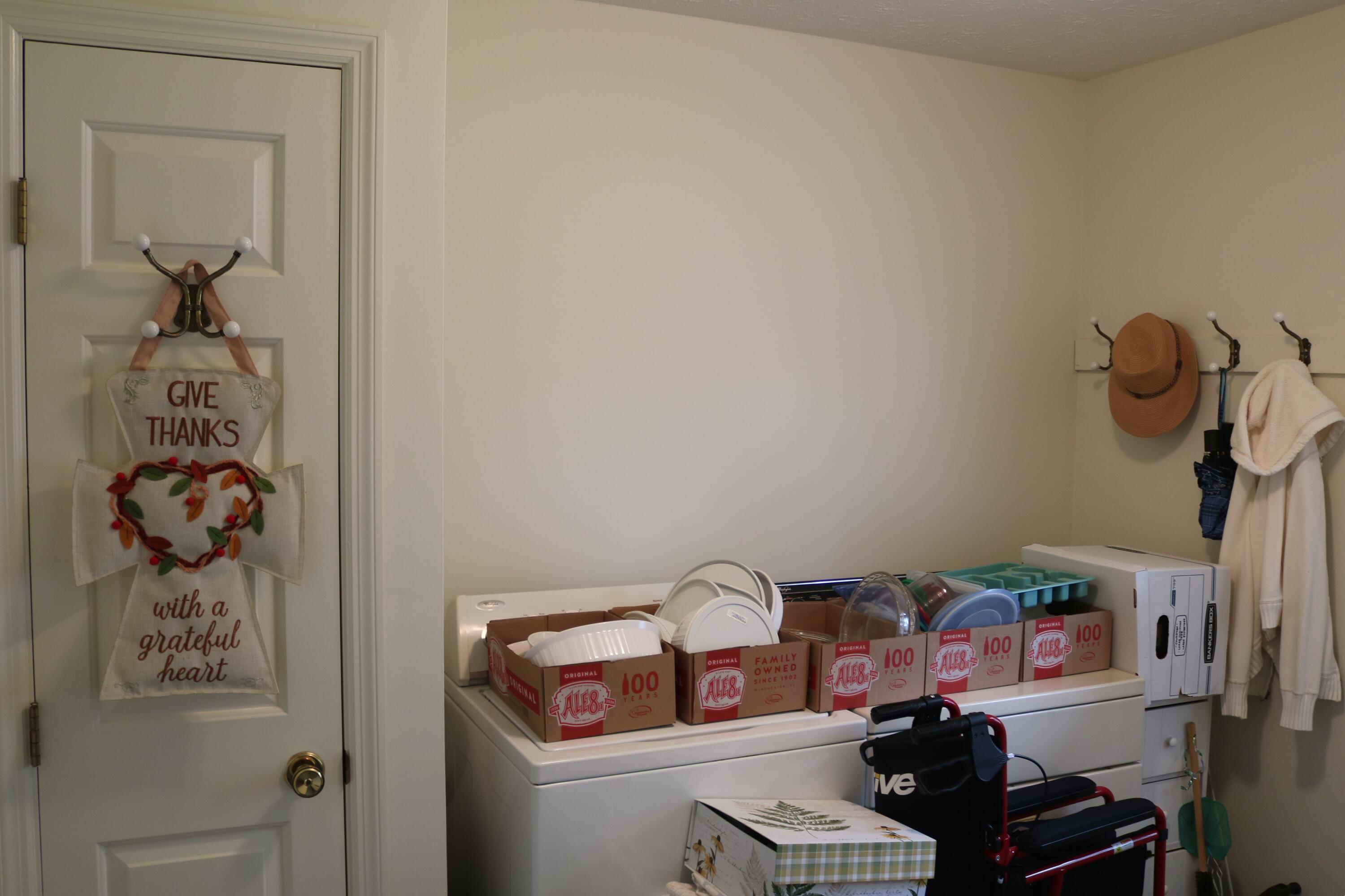 106 Clinton Drive Property Photo 7
