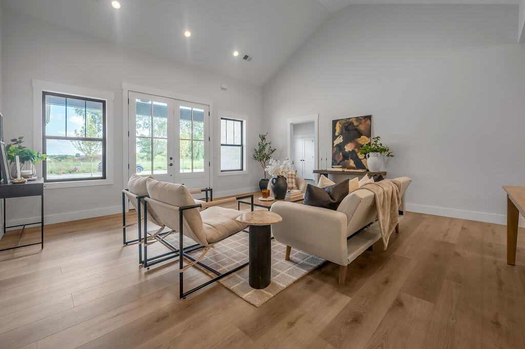221 Madison Avenue Property Photo 3