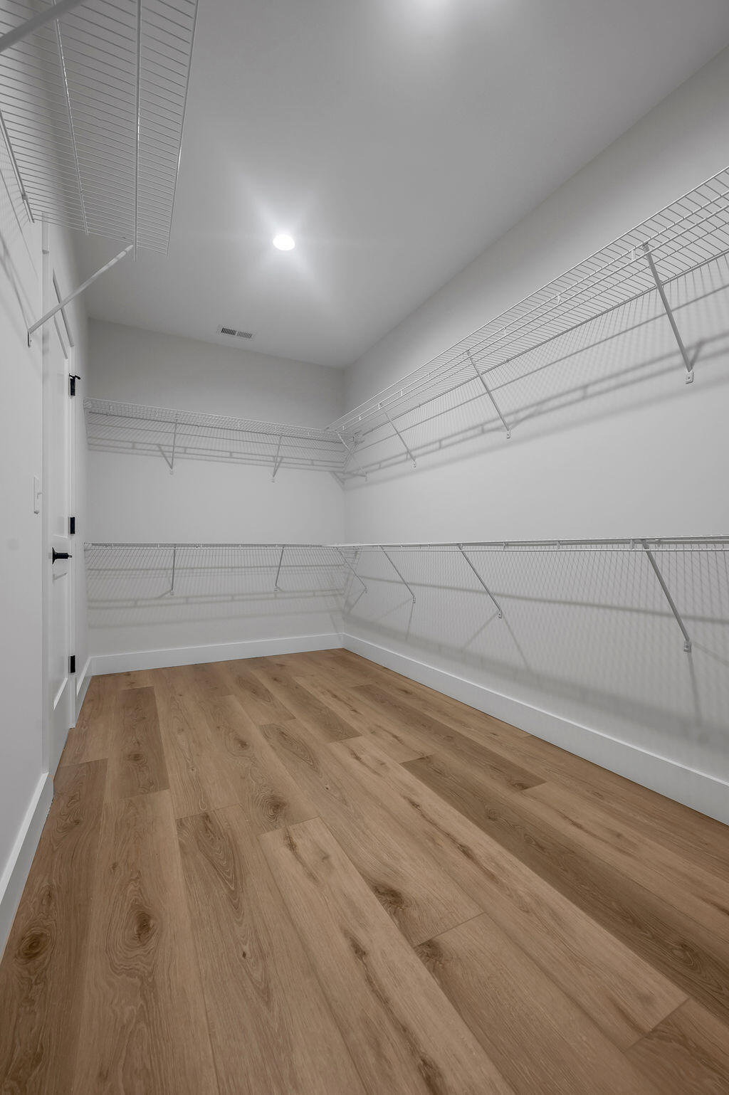 221 Madison Avenue Property Photo 41