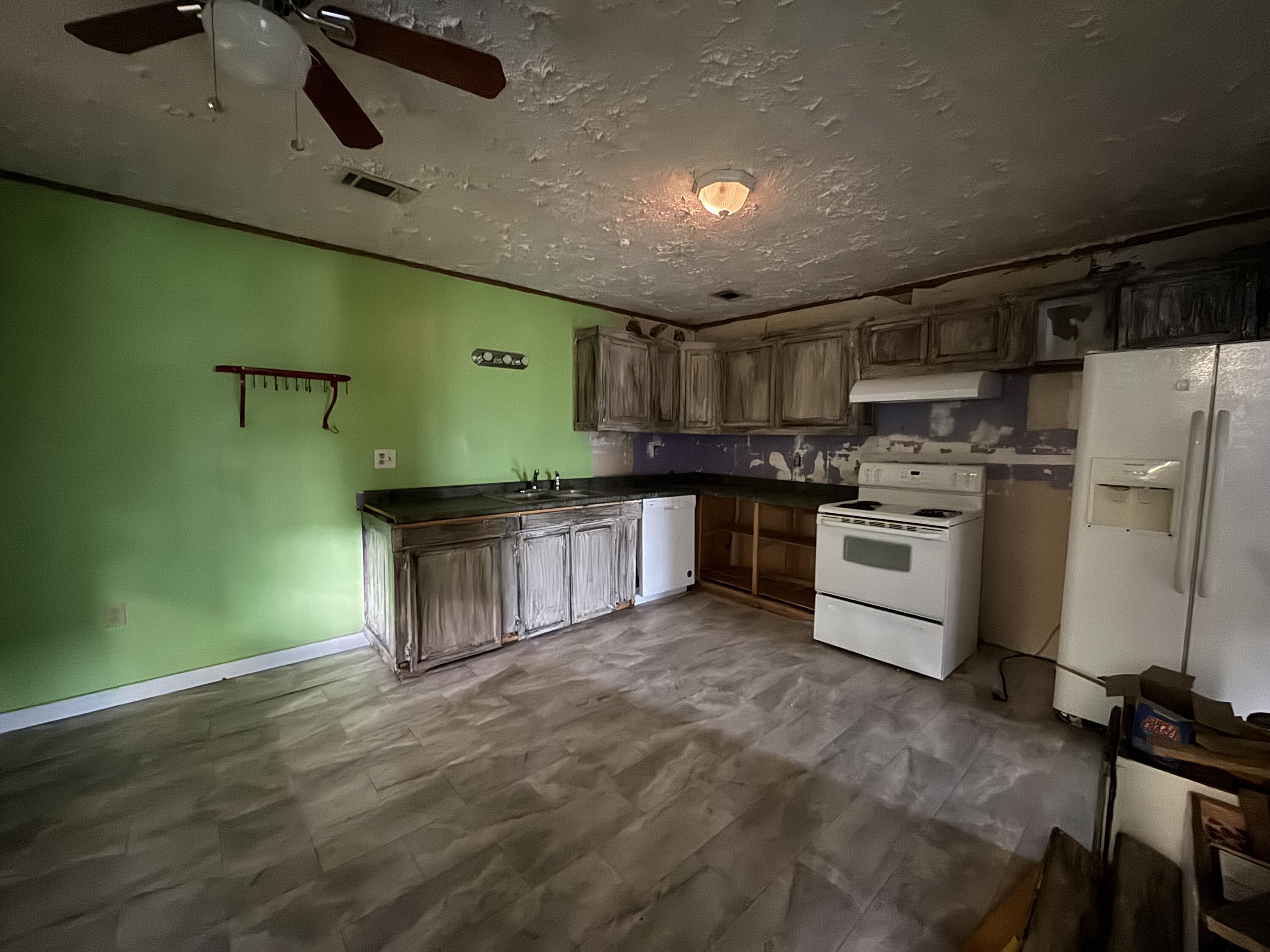 154 Gray Buck Dr Property Photo 12
