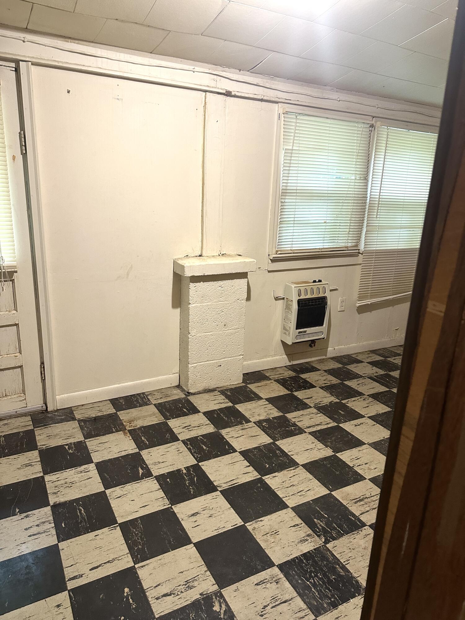 12901 Woodville Road Property Photo 27