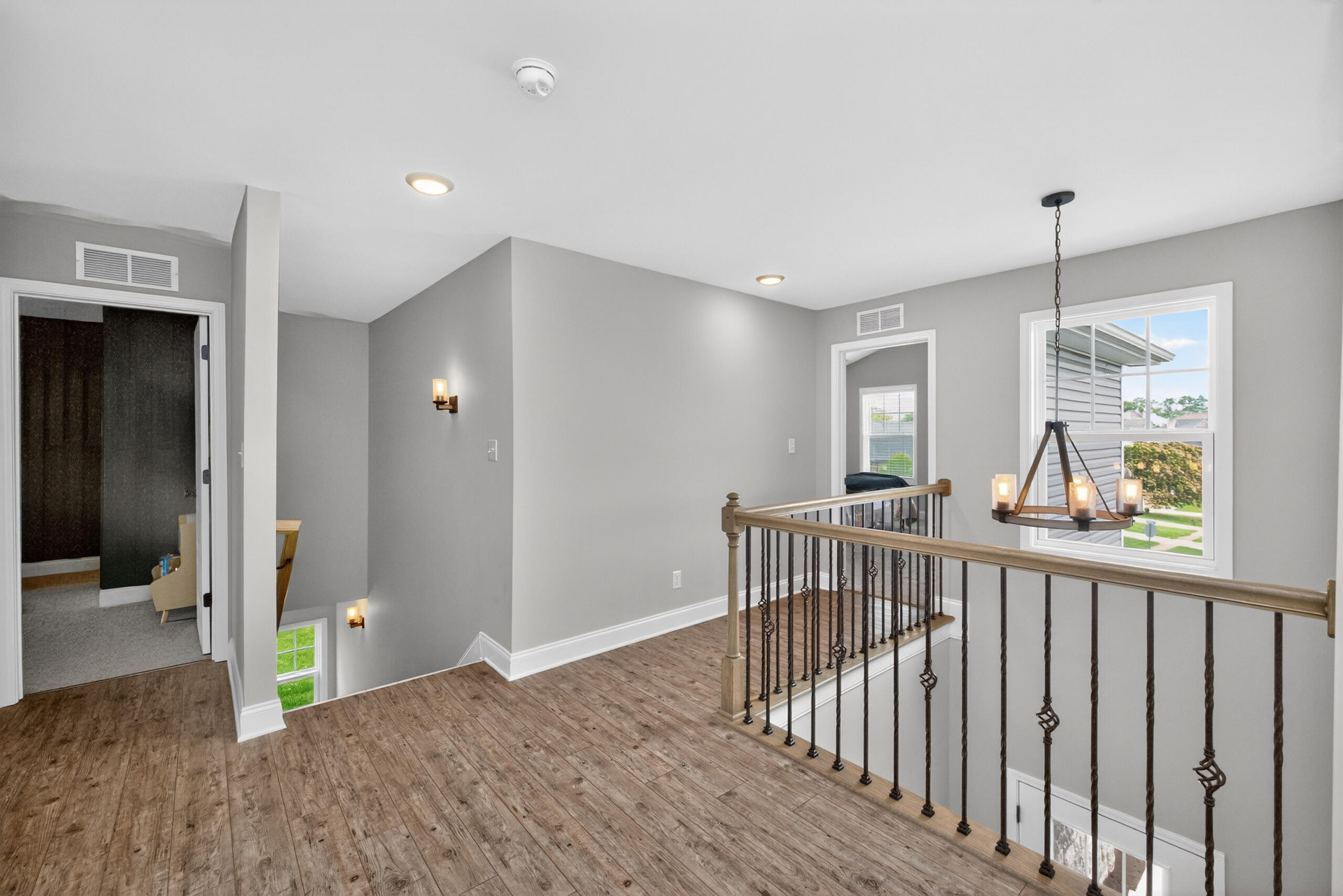1184 Orchard Drive Property Photo 2