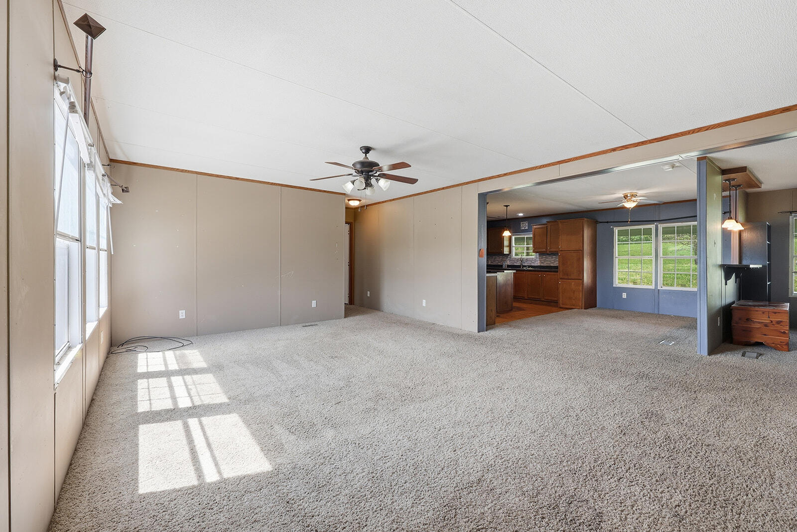 1303 Versailles Road Property Photo 3