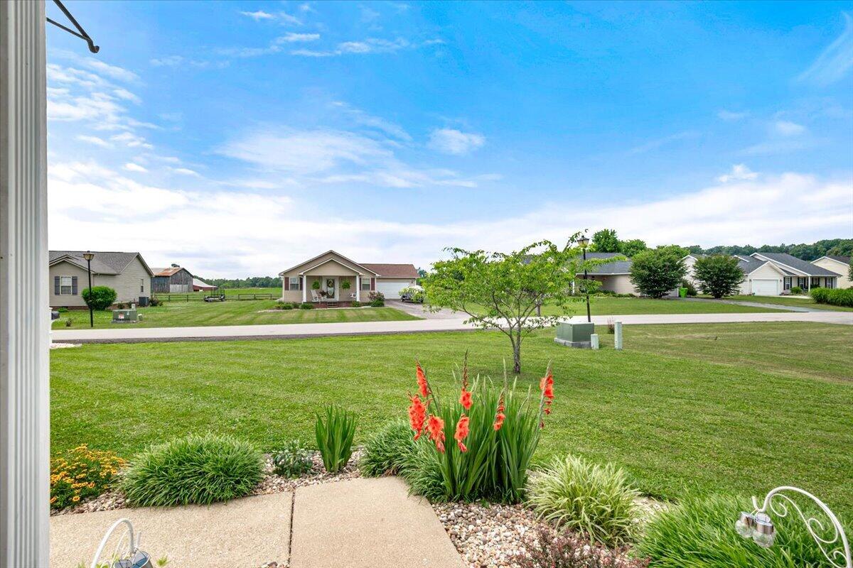 274 Brookside Drive Property Photo 3