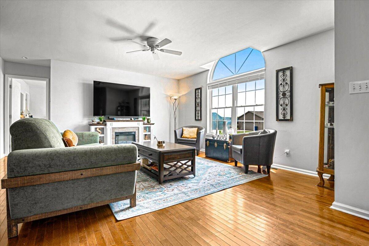 274 Brookside Drive Property Photo 11