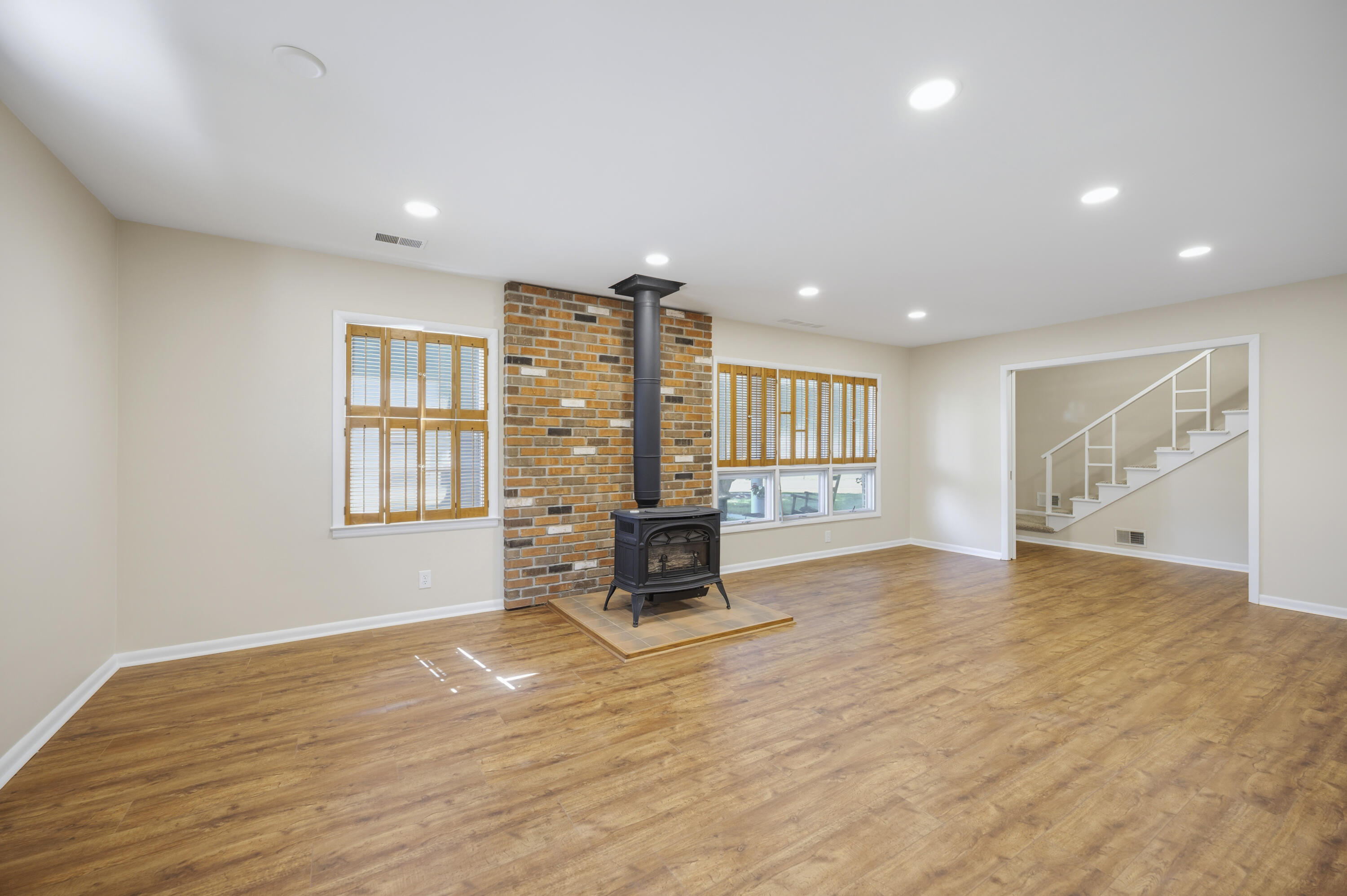 2029 Dellwood Drive Property Photo 8