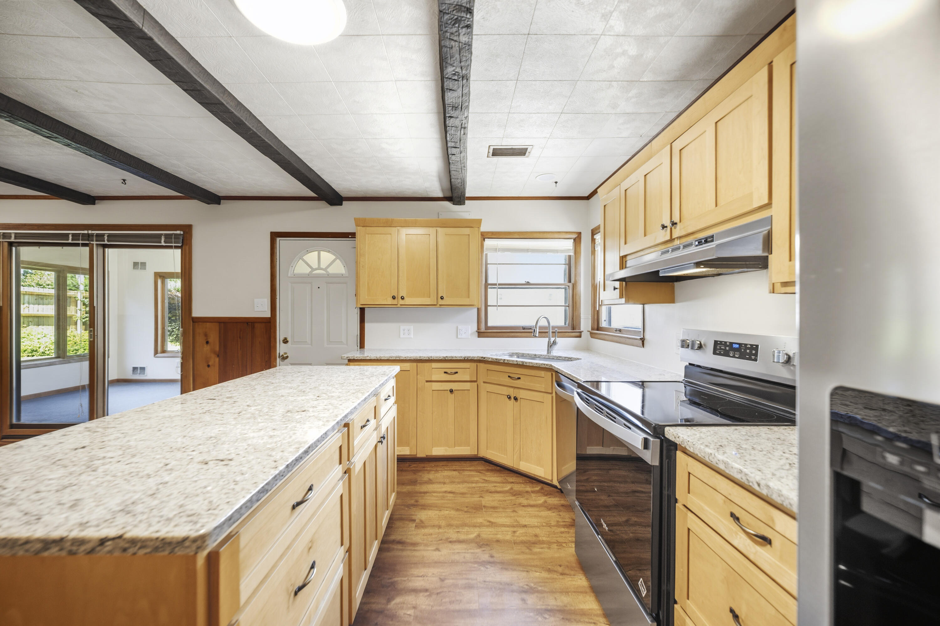 2029 Dellwood Drive Property Photo 10