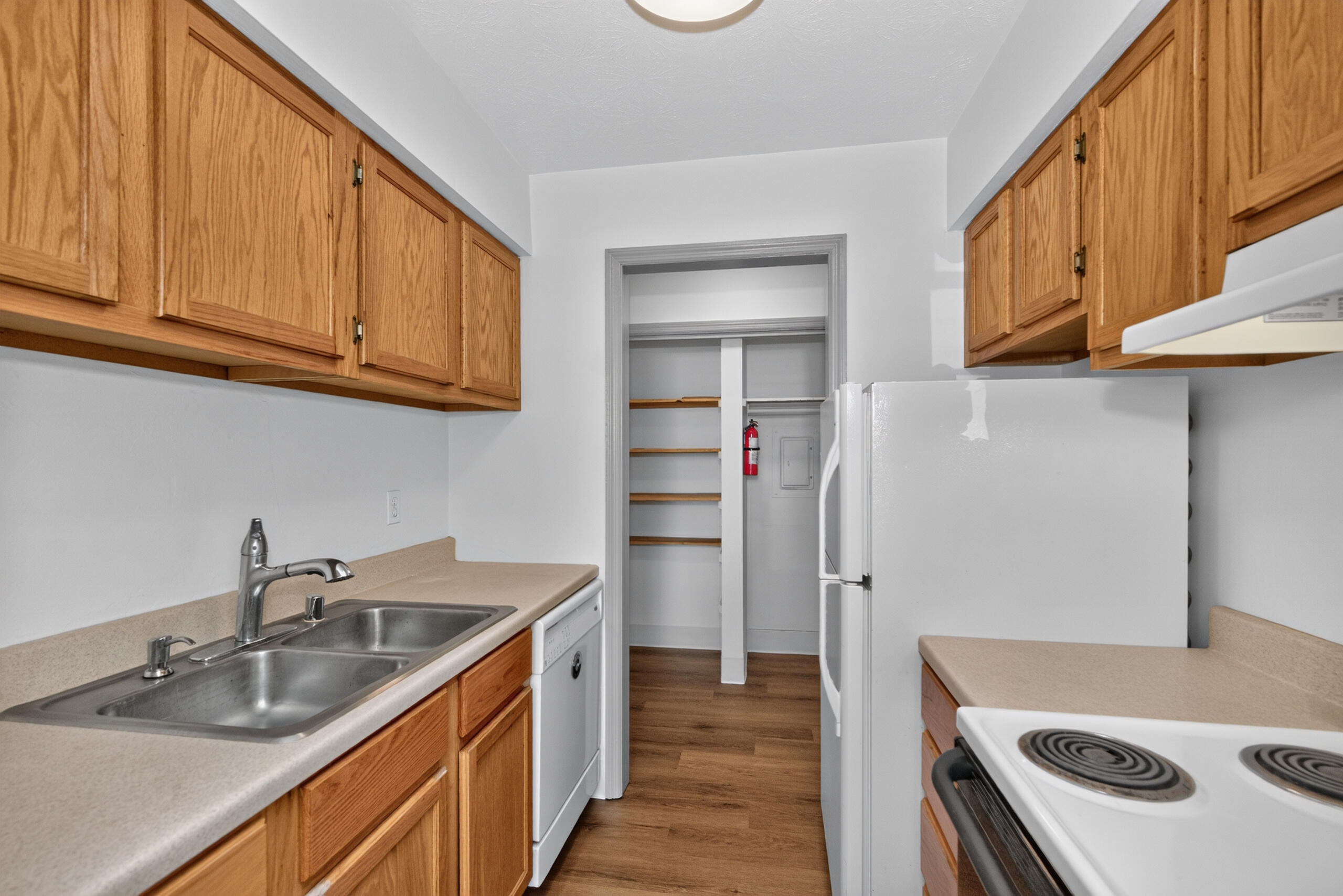 175 Malabu Drive 40 Property Photo 3