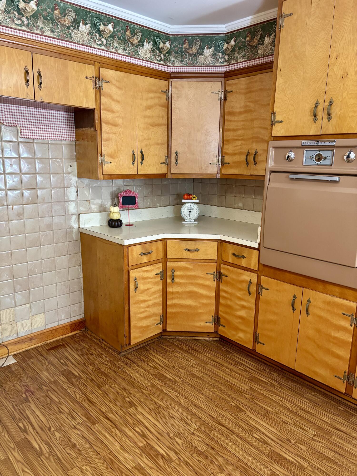 414 S Moore Street Property Photo 10