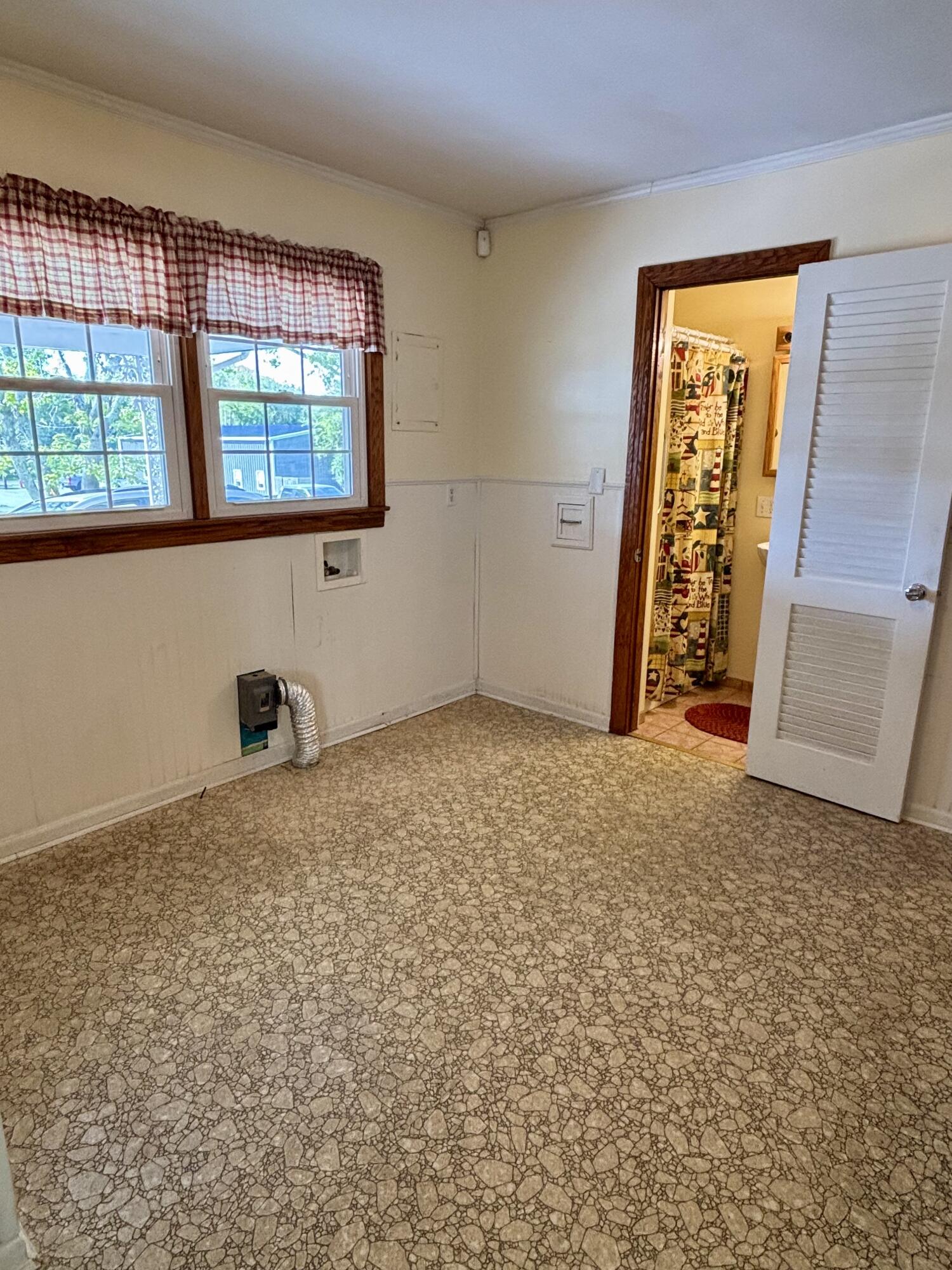 414 S Moore Street Property Photo 11