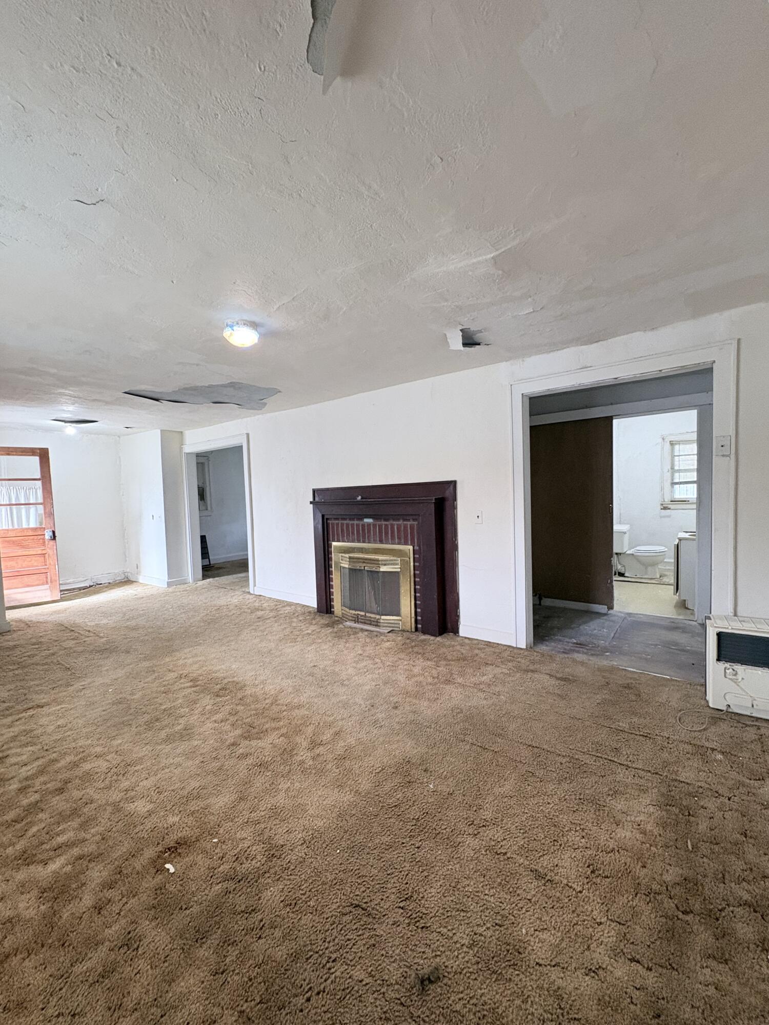 601 Broad Street Property Photo 7