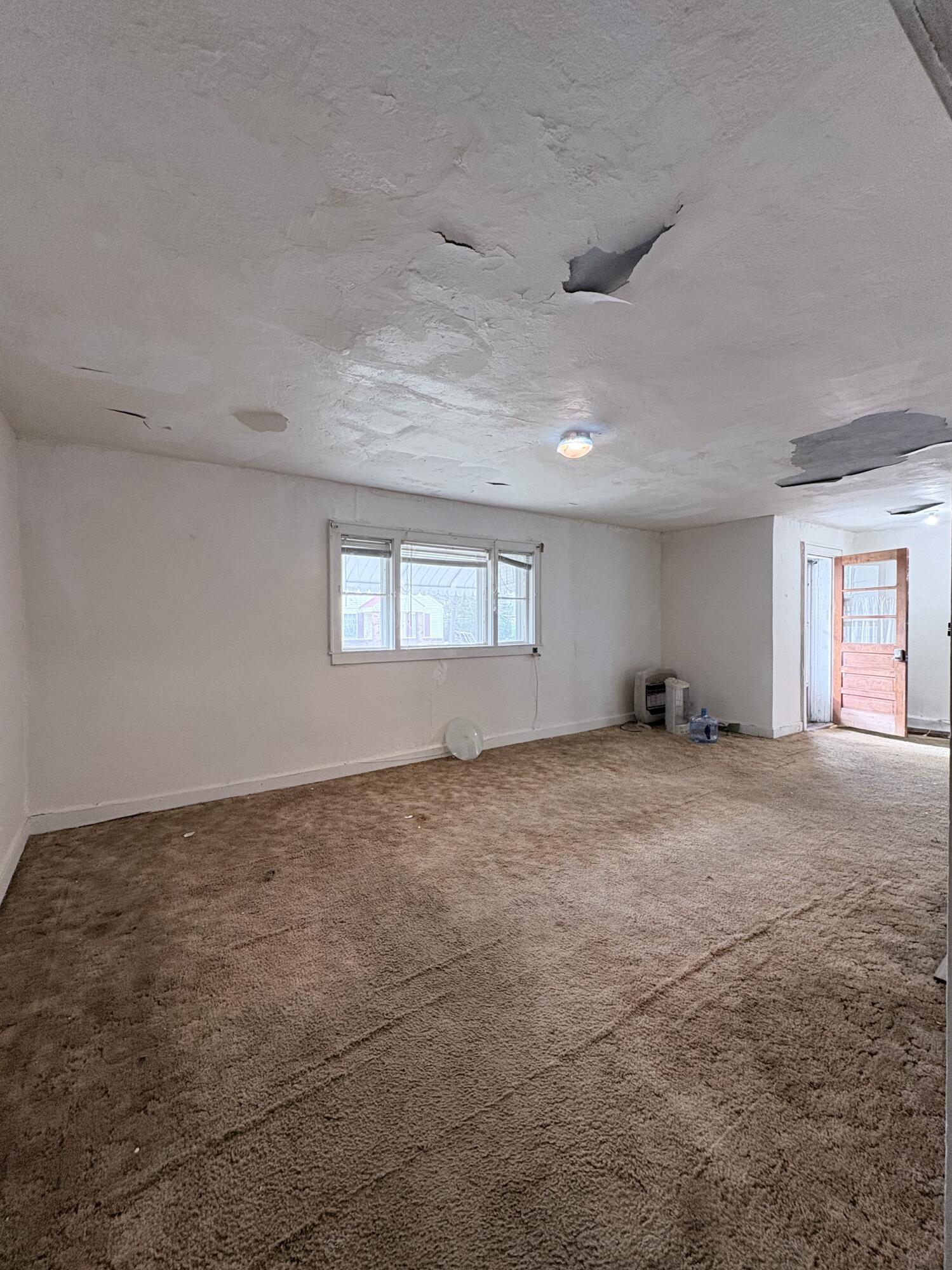 601 Broad Street Property Photo 8