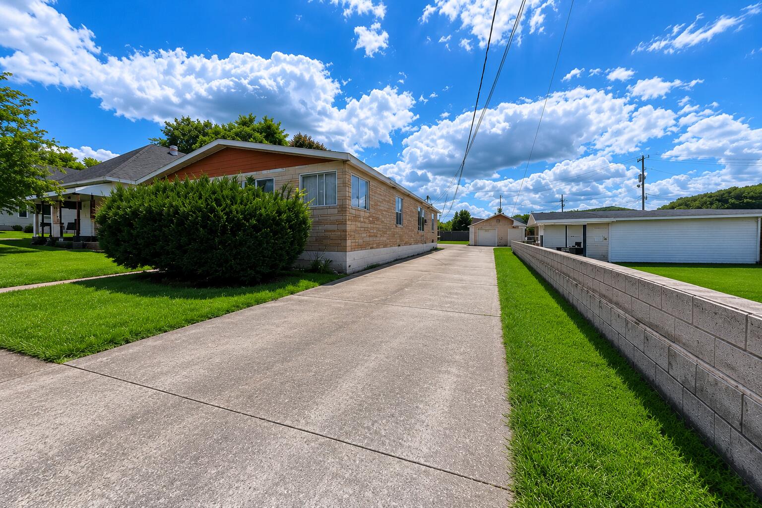 131 Peyton Avenue Property Photo 1