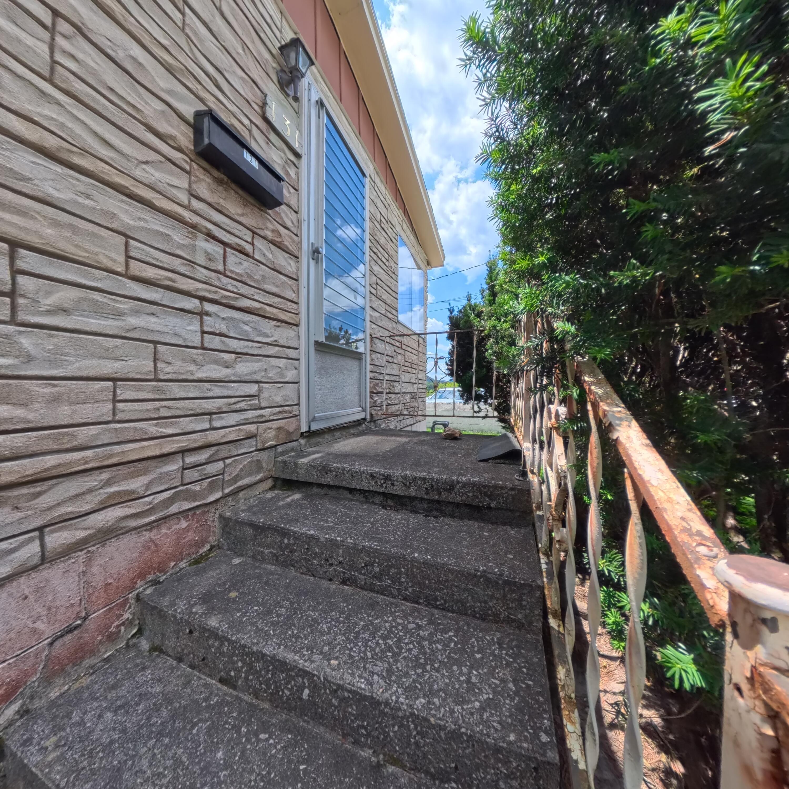 131 Peyton Avenue Property Photo 4