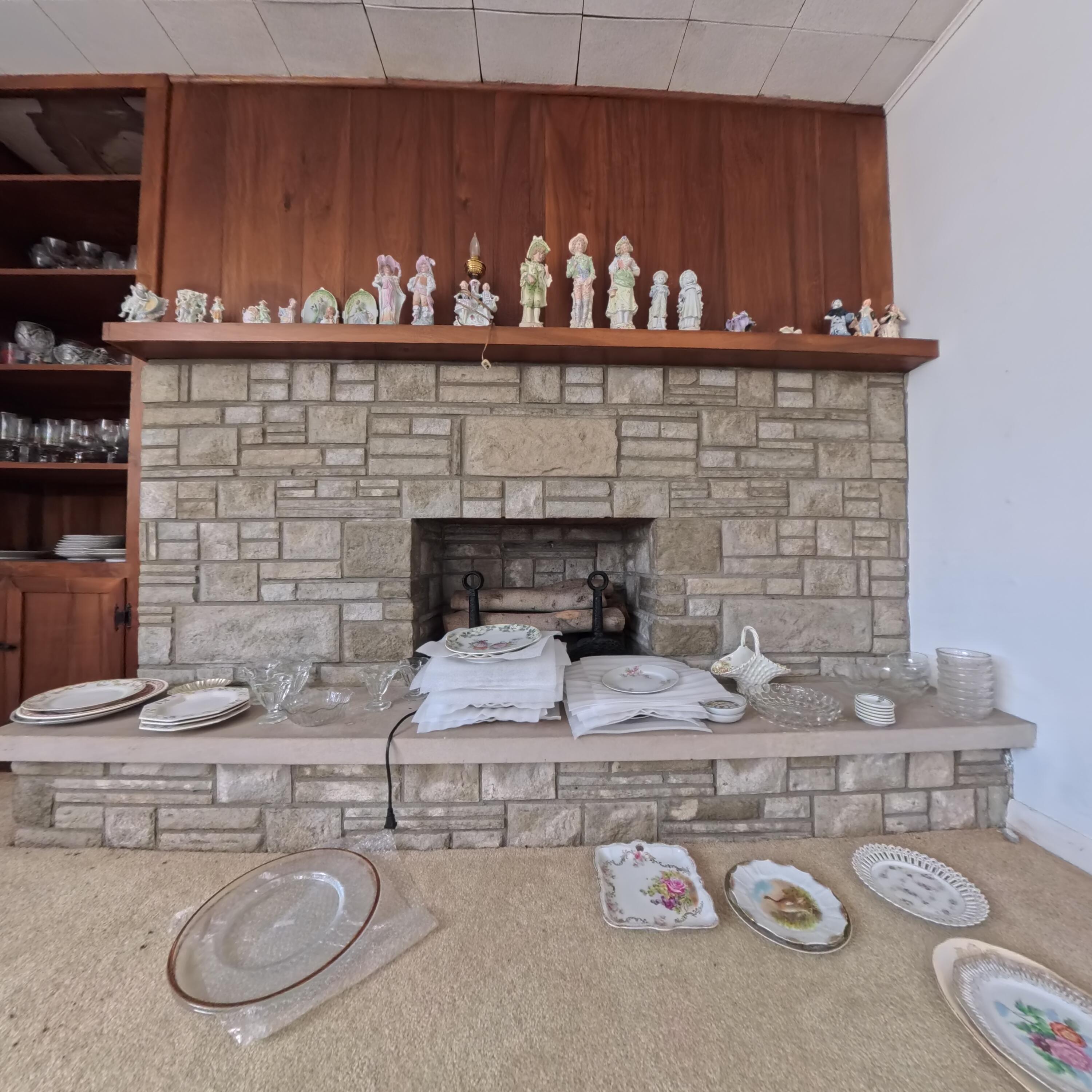 131 Peyton Avenue Property Photo 6
