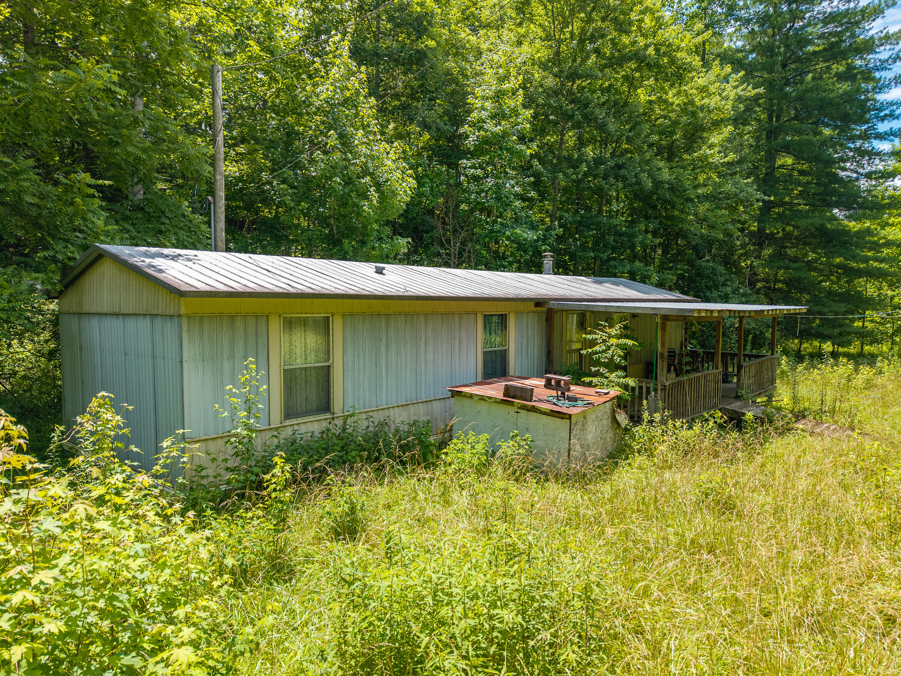 287 Mounce Road Property Photo 2