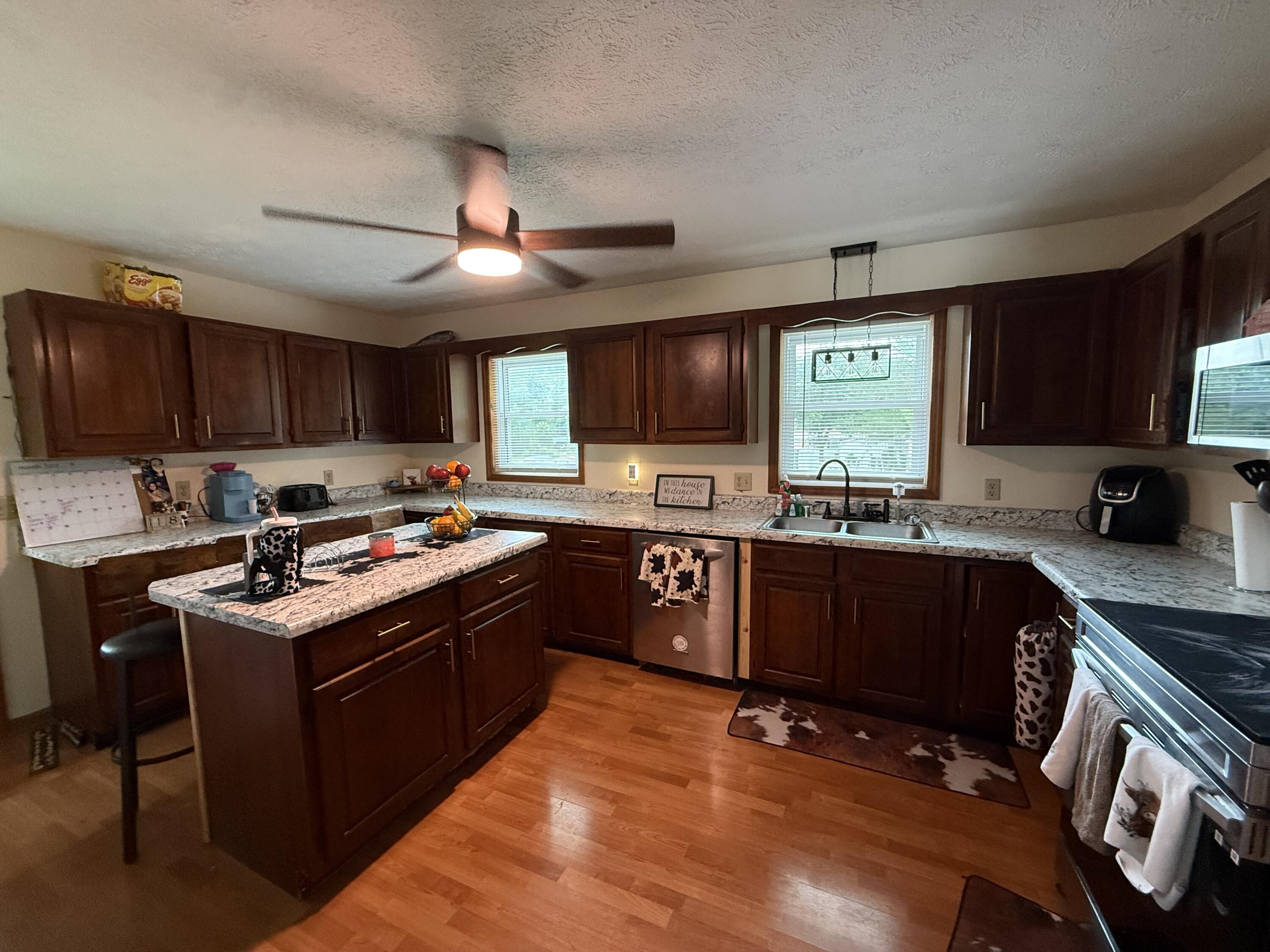 1241 Flat Gap Road Property Photo 4