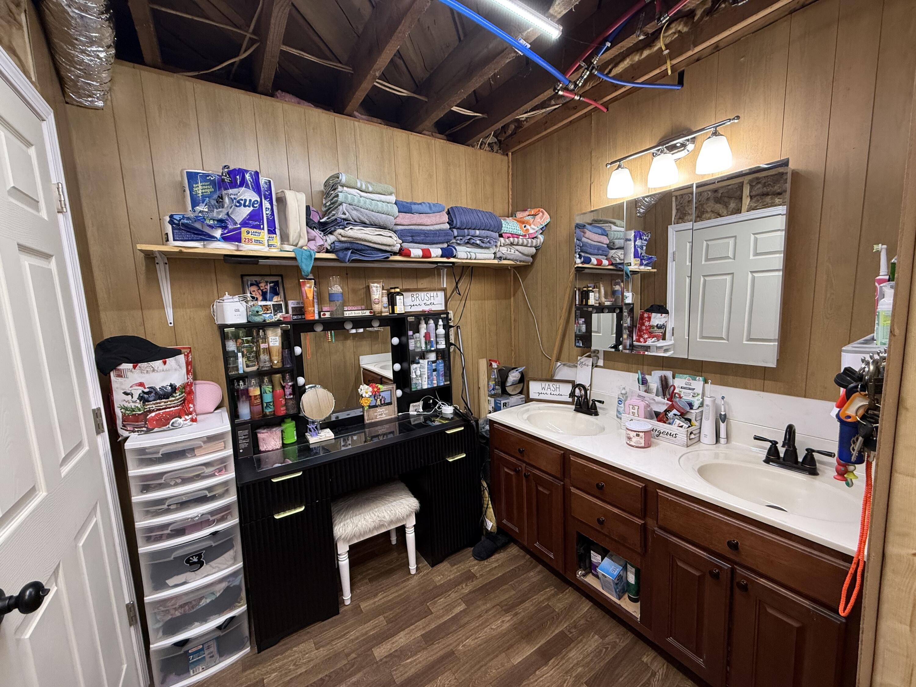 1241 Flat Gap Road Property Photo 14