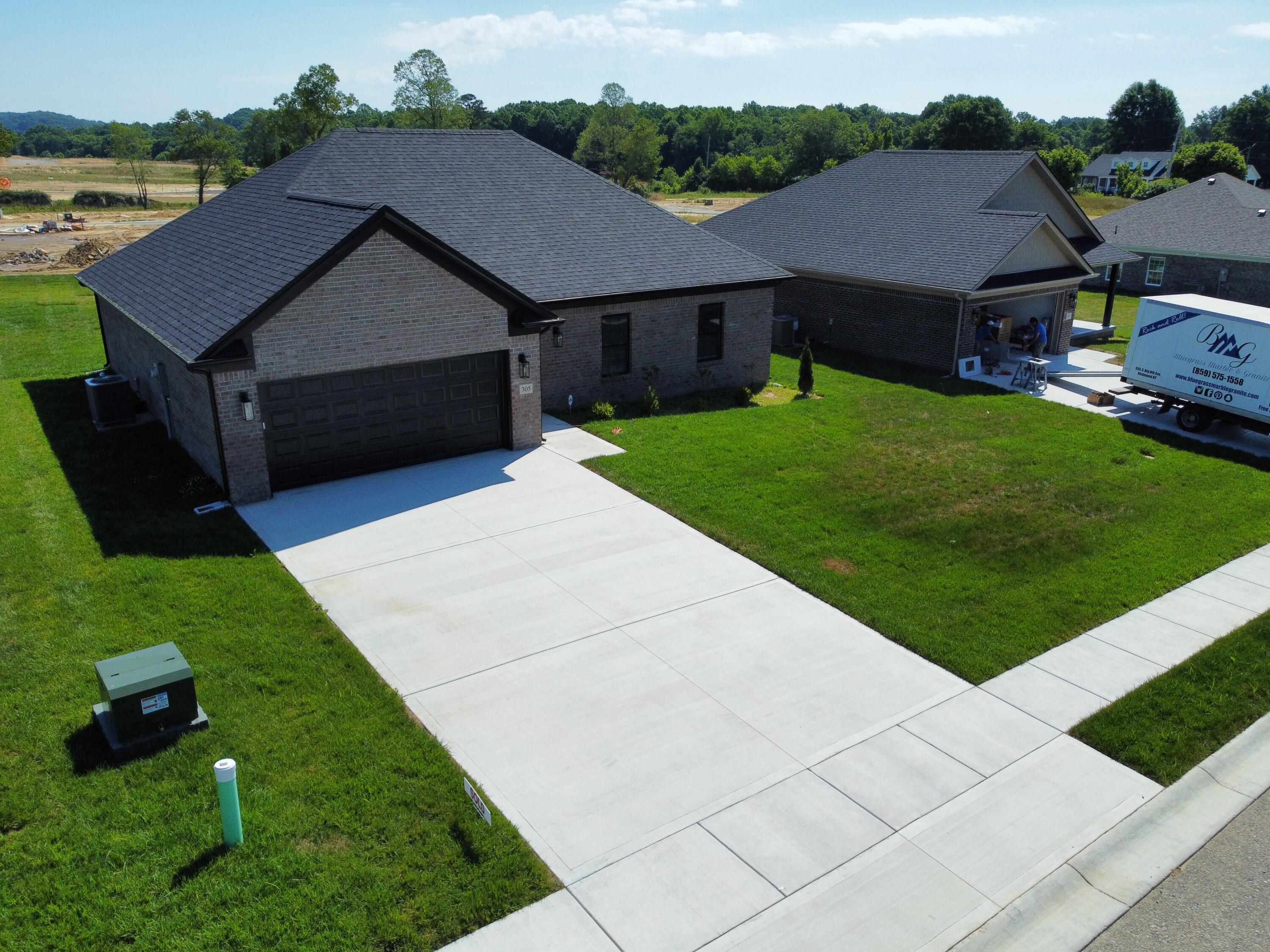 305 Cinchpost Circle Property Photo 4
