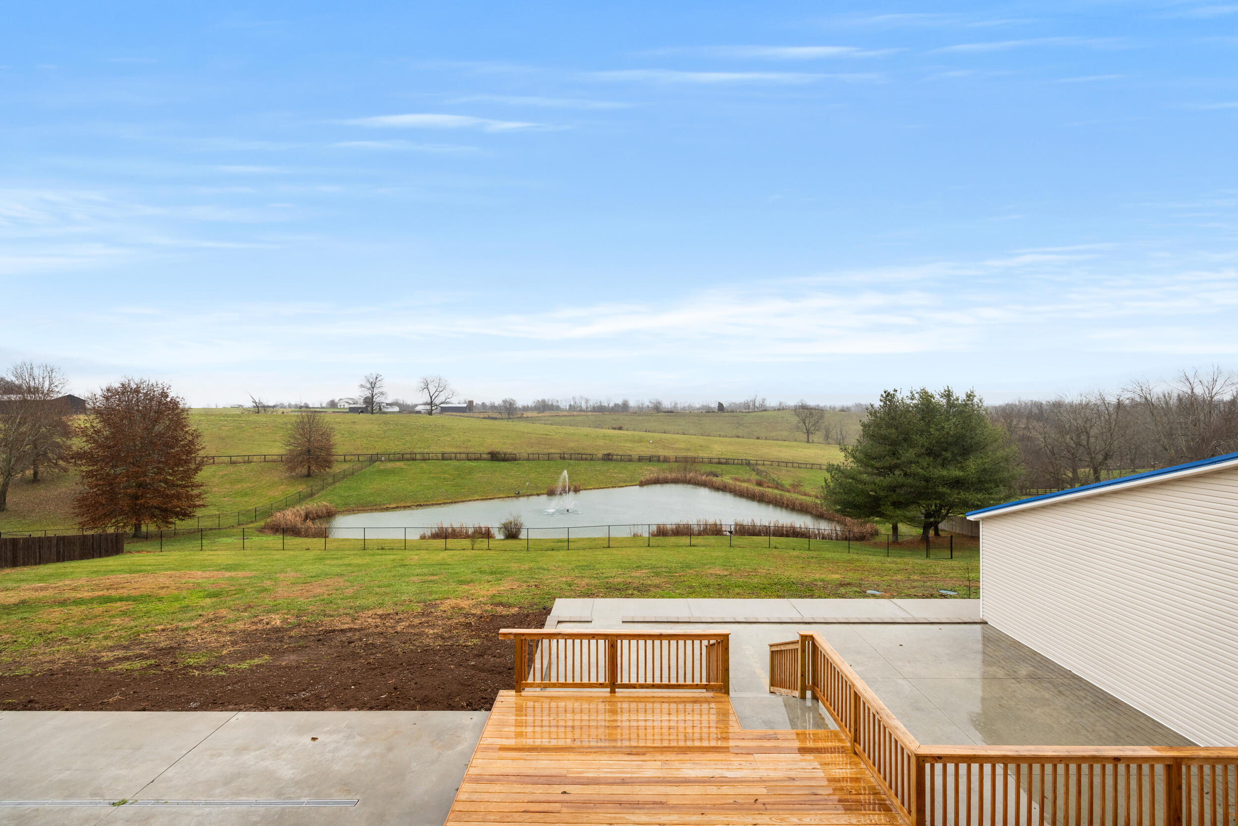 143 Royalty Drive Property Photo 37