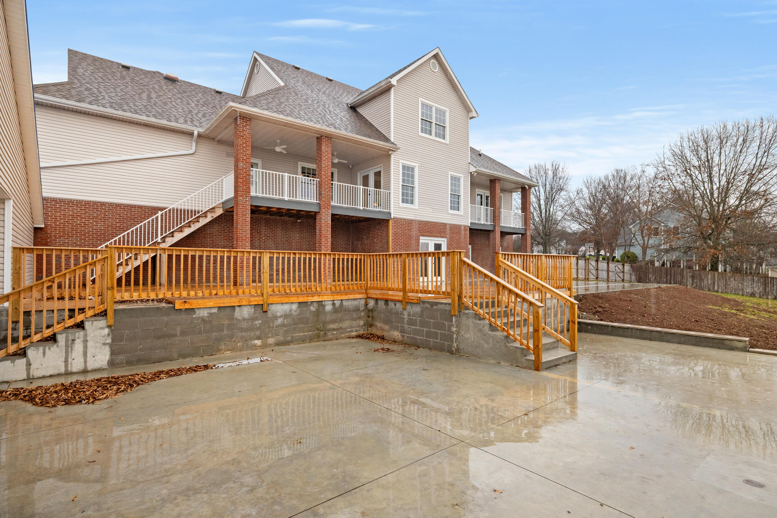 143 Royalty Drive Property Photo 39