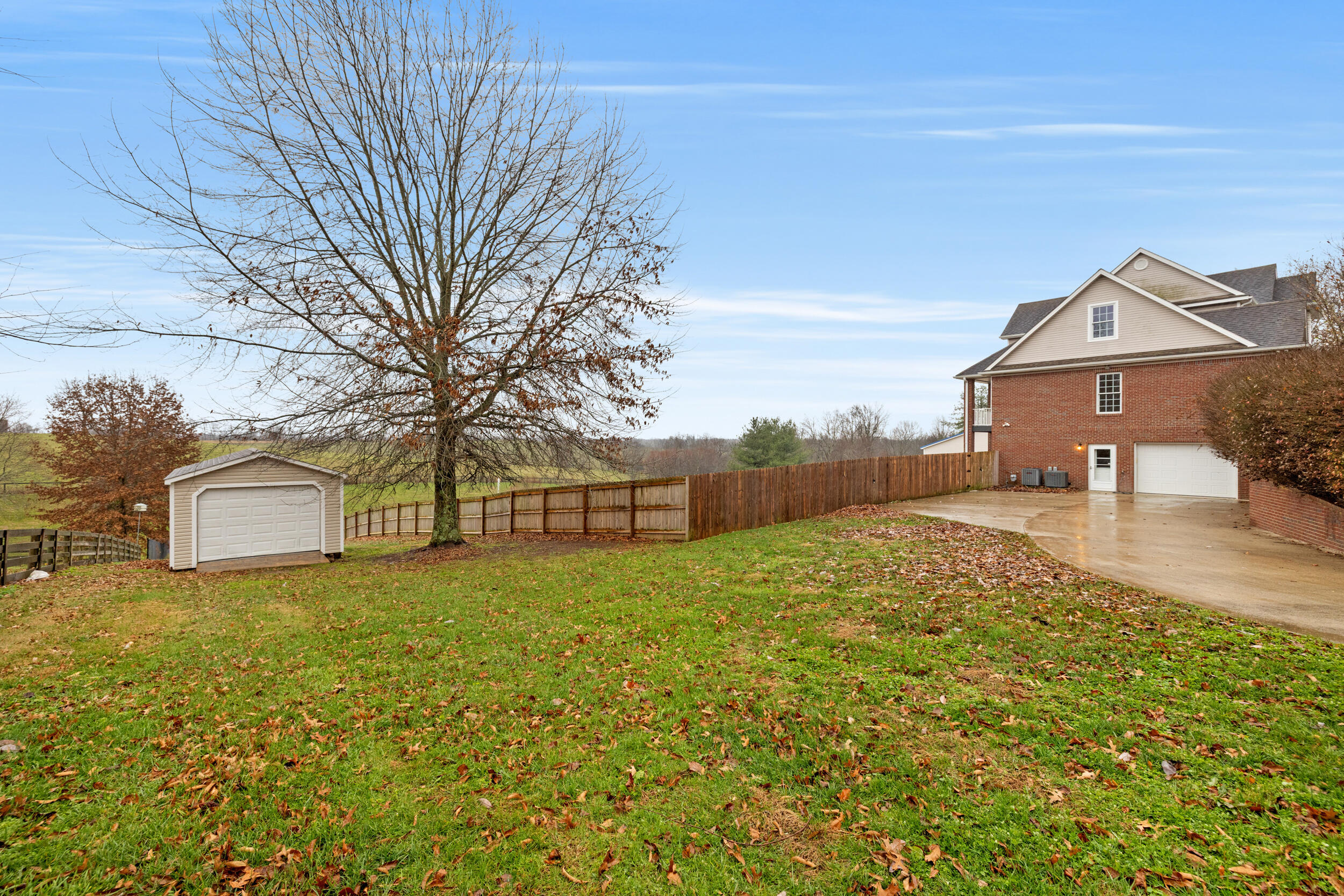 143 Royalty Drive Property Photo 40