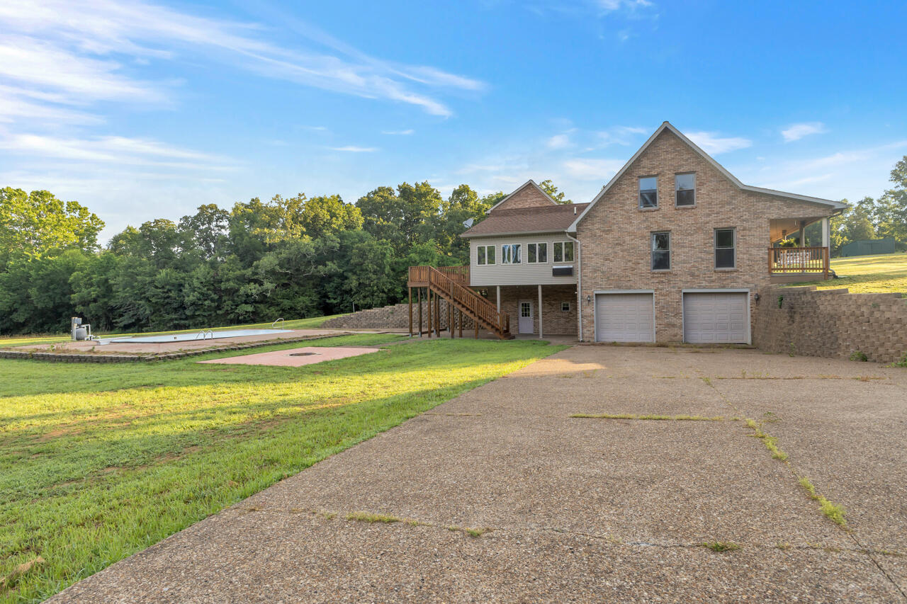 5005 Gracey Sinking Fork Road Property Photo 12