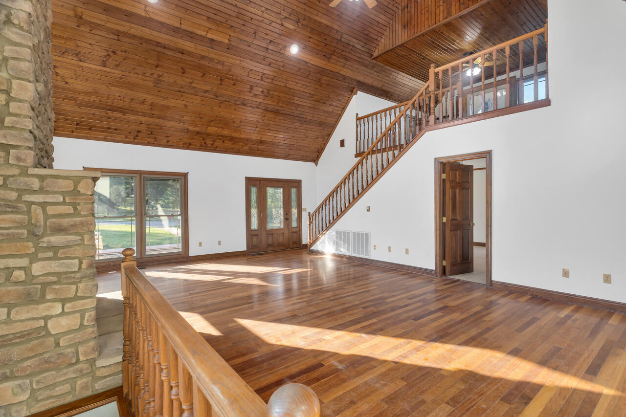 5005 Gracey Sinking Fork Road Property Photo 20