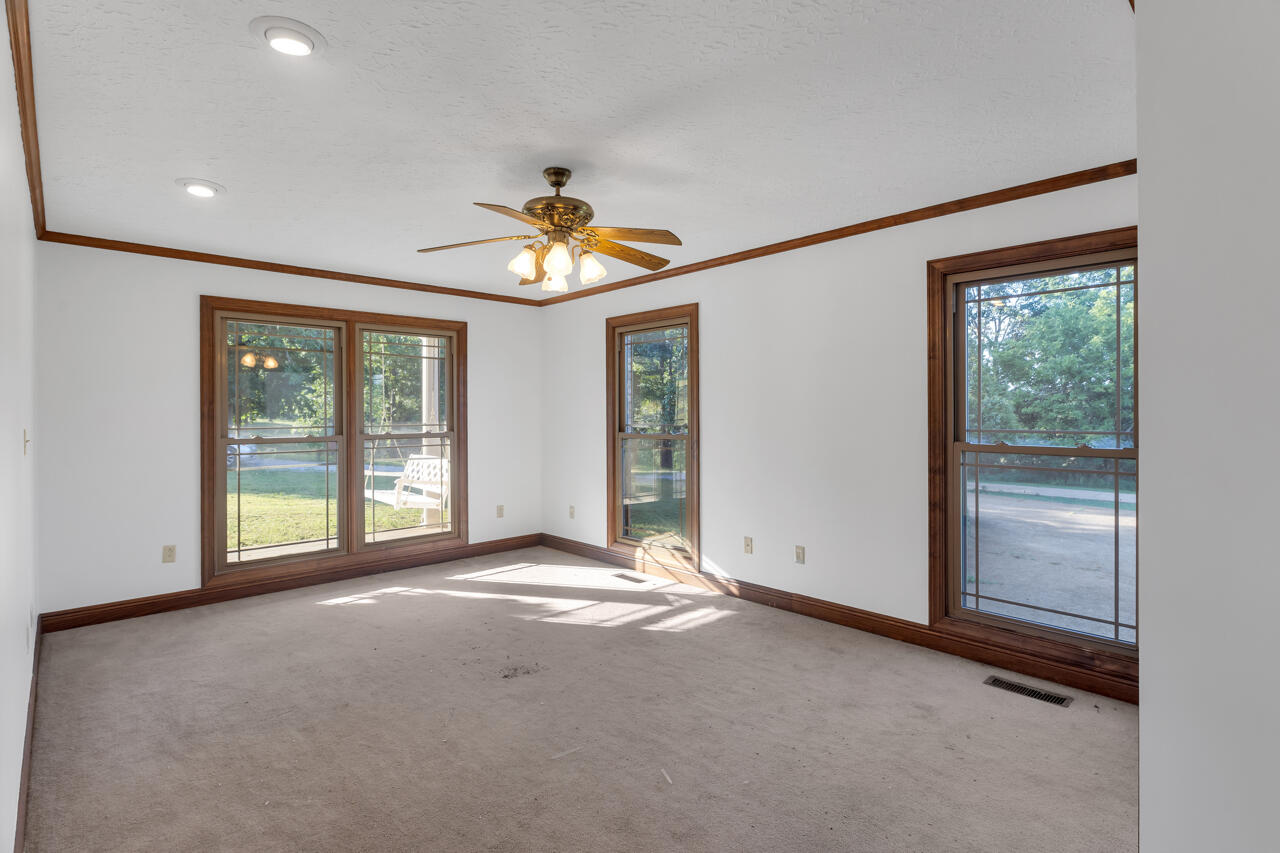 5005 Gracey Sinking Fork Road Property Photo 21