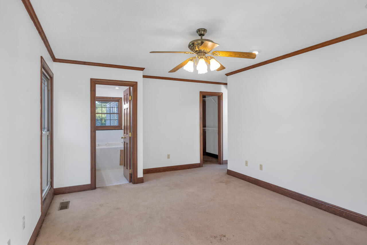 5005 Gracey Sinking Fork Road Property Photo 24