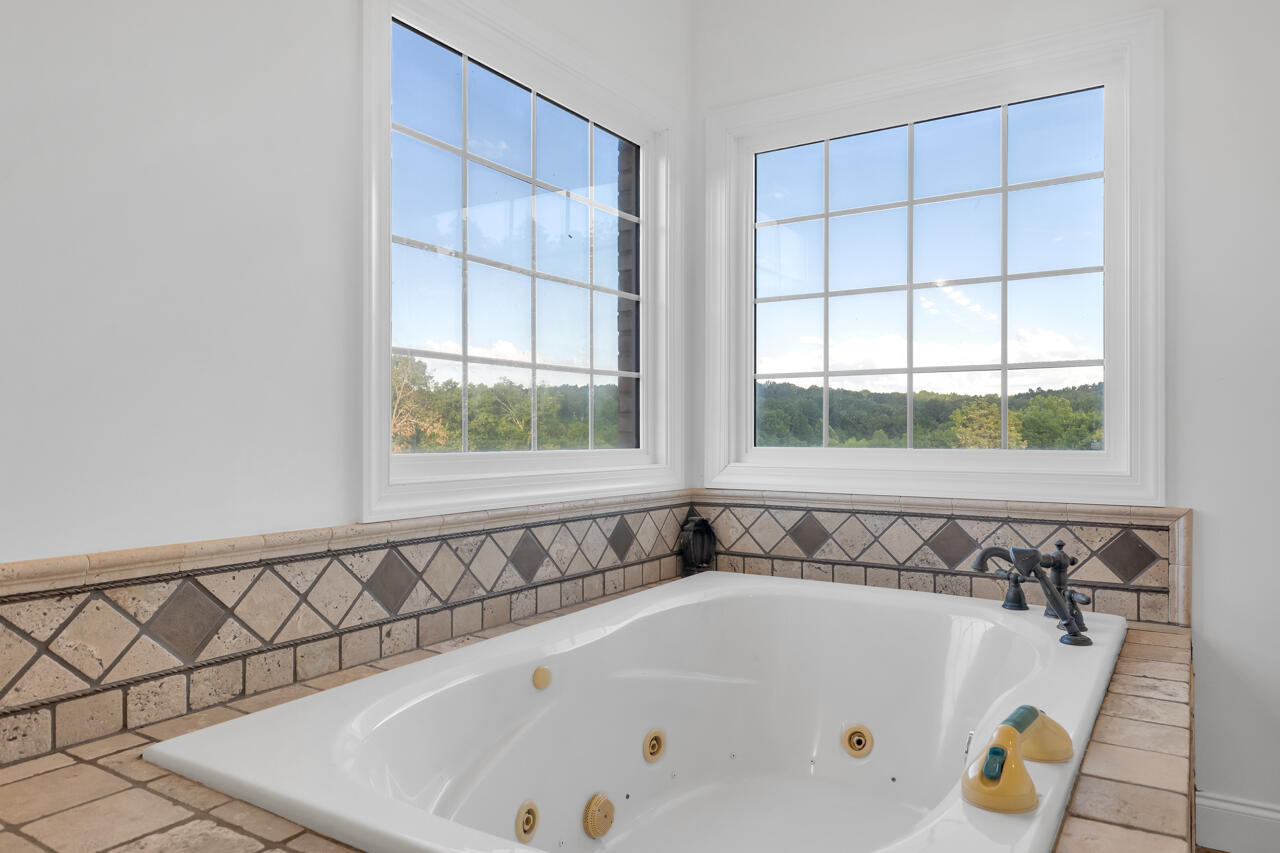 5005 Gracey Sinking Fork Road Property Photo 47