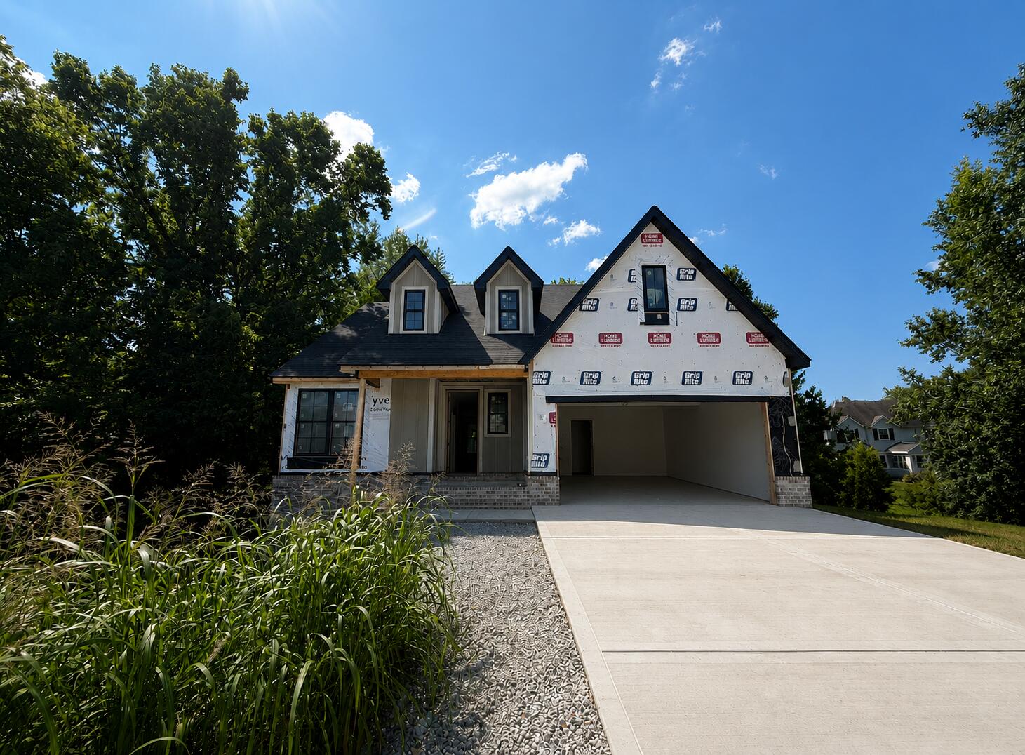 117 Oreda Drive Property Photo 1