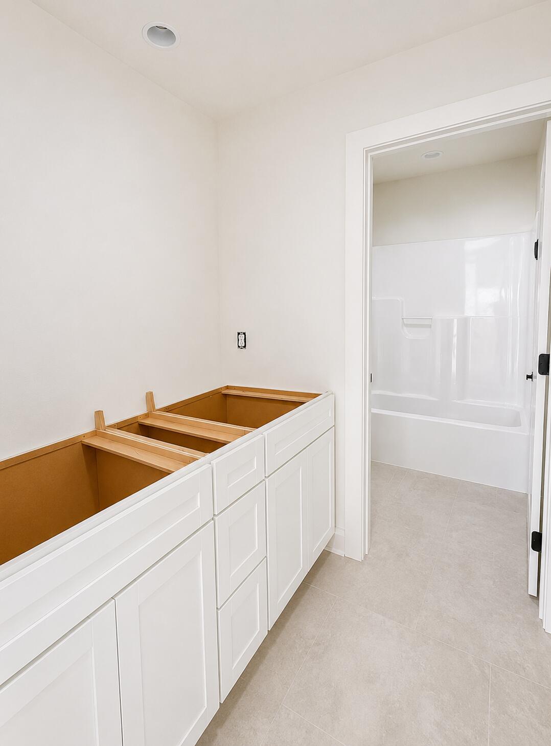 117 Oreda Drive Property Photo 13