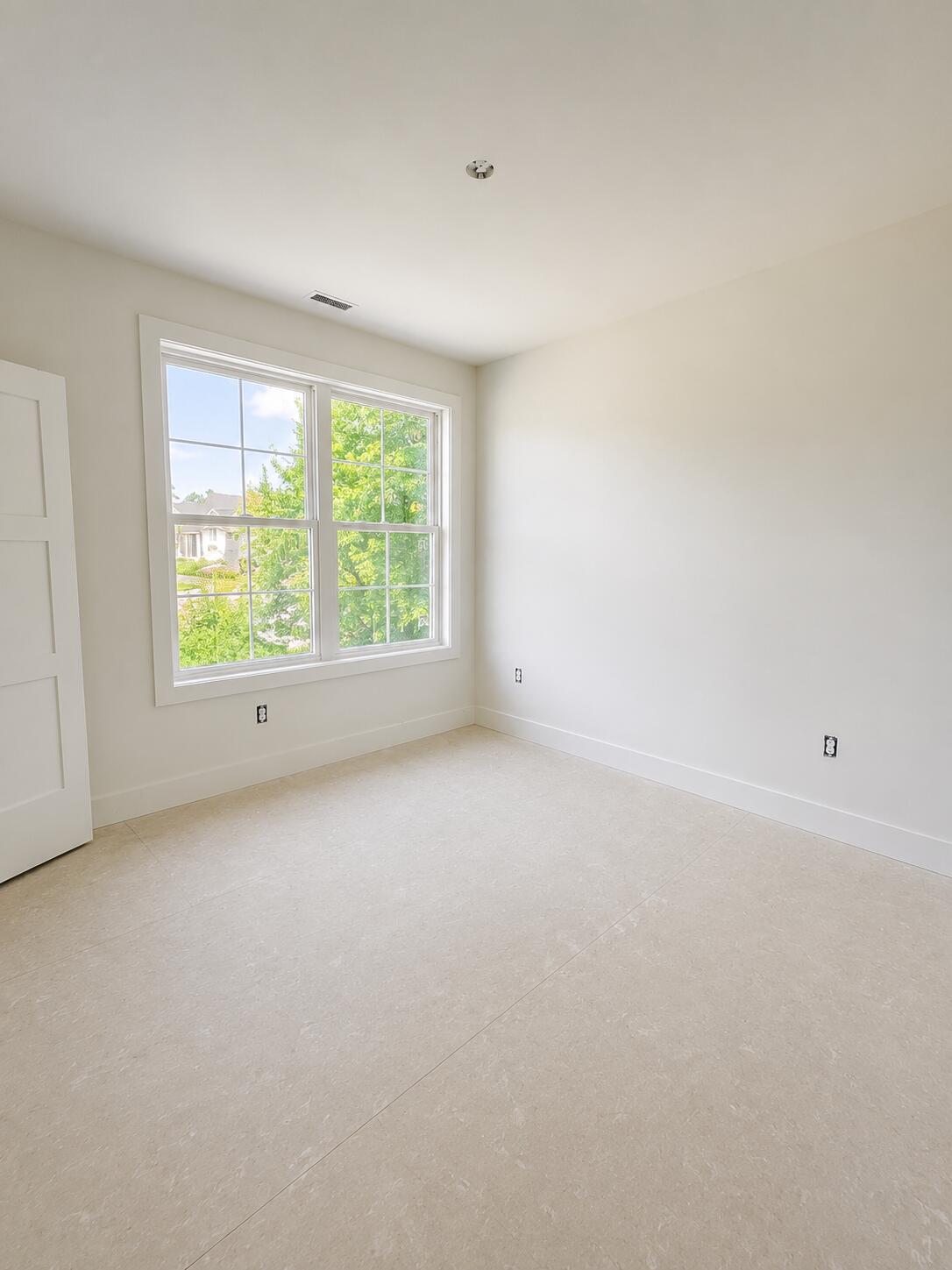117 Oreda Drive Property Photo 17