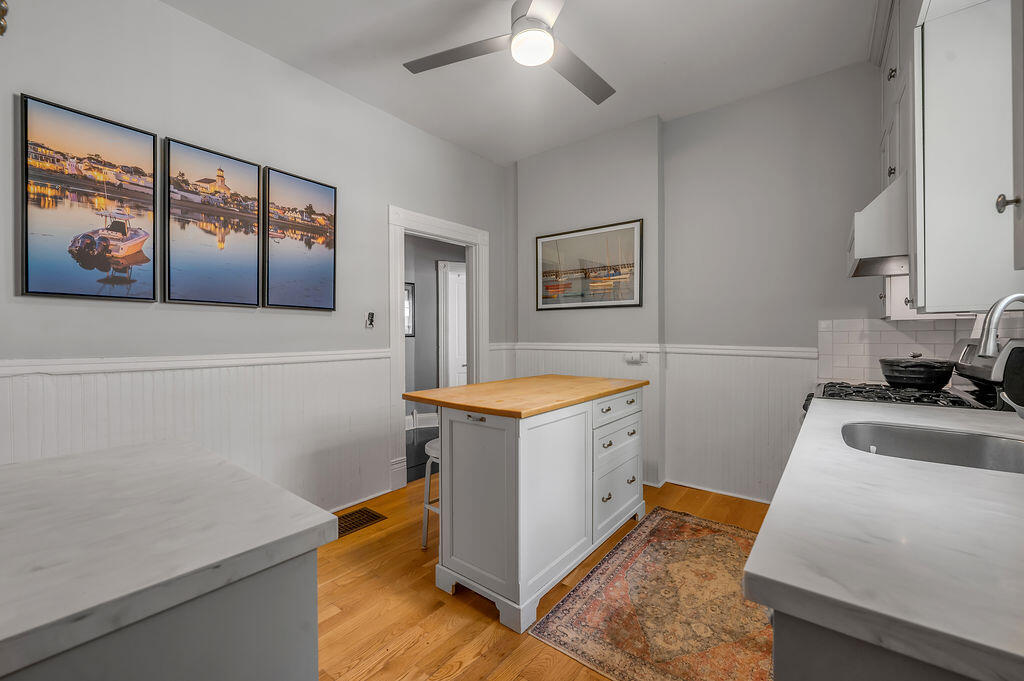 668 Elsmere Park Property Photo 19
