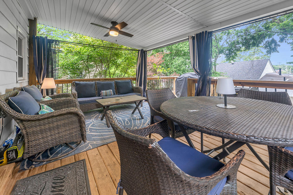 668 Elsmere Park Property Photo 27