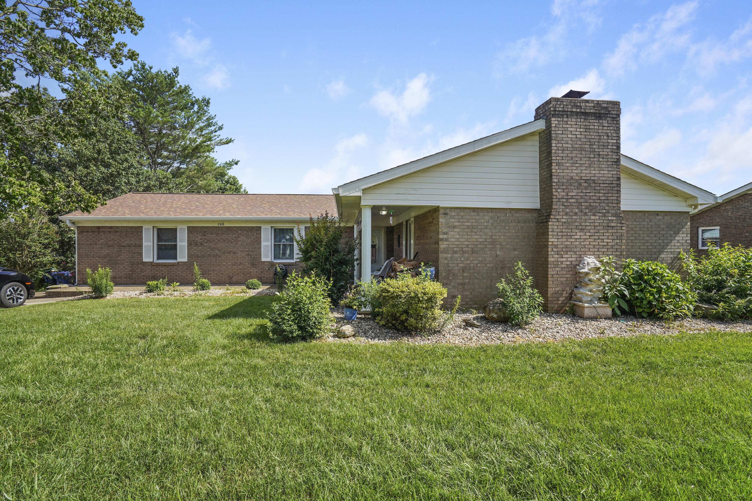 208 Auburn Avenue Property Photo 2
